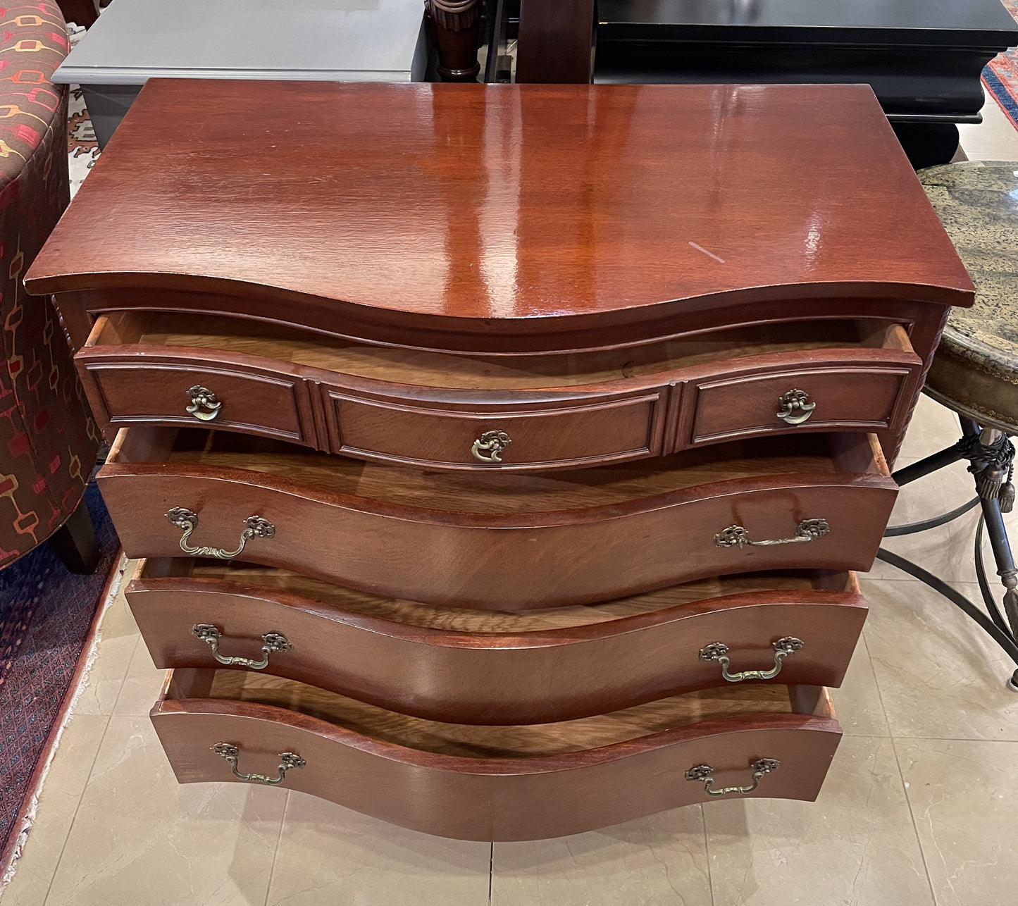 Mahogany Bachelors Chest AS IS (0H000R)