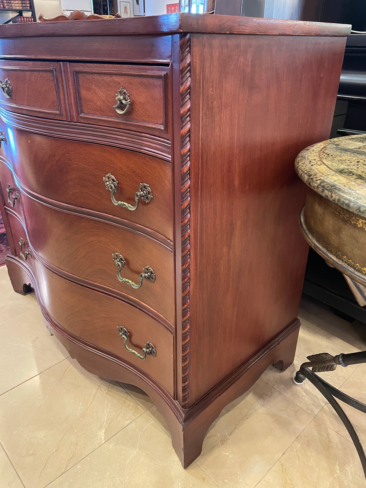 Mahogany Bachelors Chest AS IS (0H000R)
