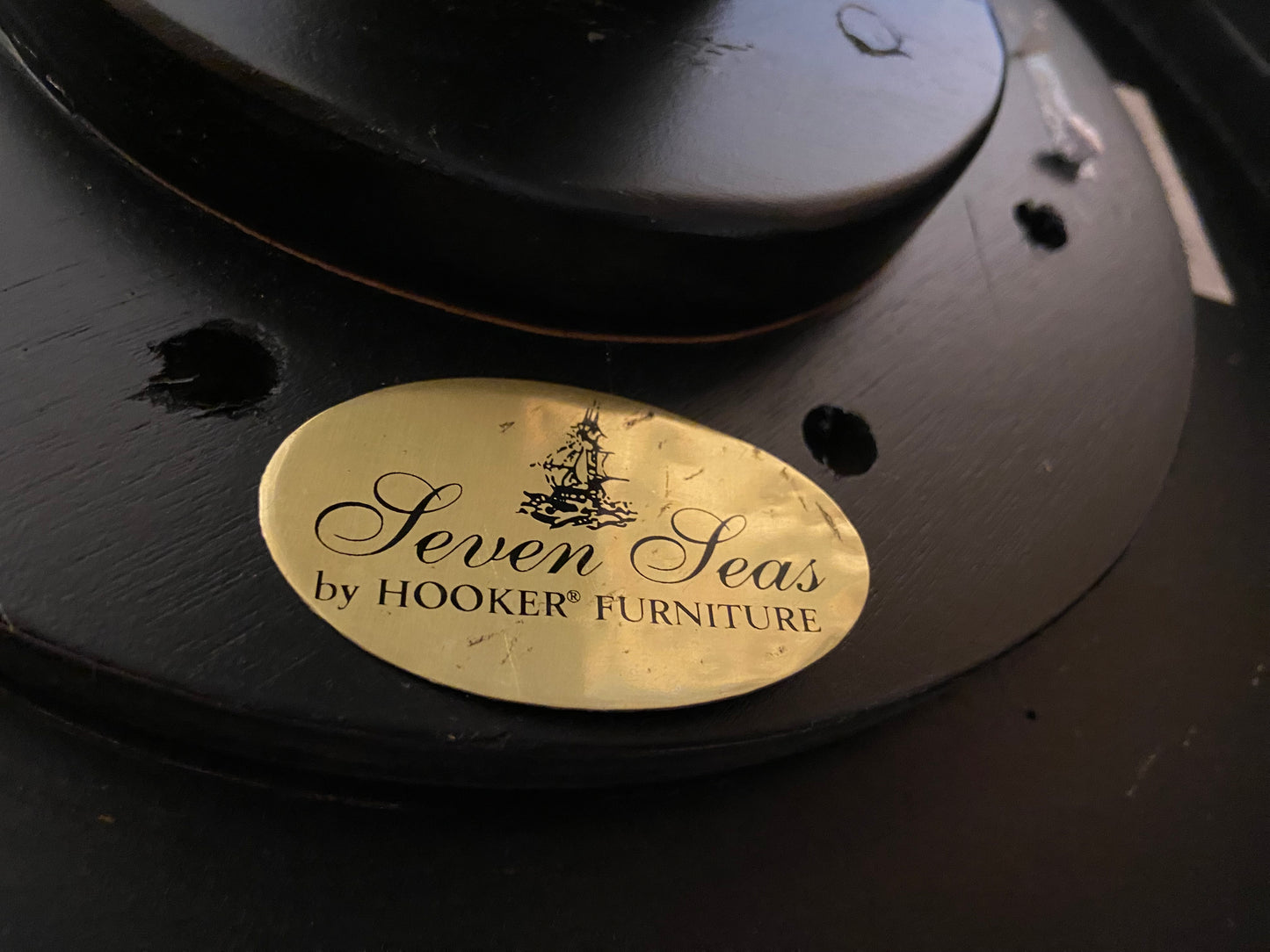 Hooker Seven Seas Pedestal Table (27459)