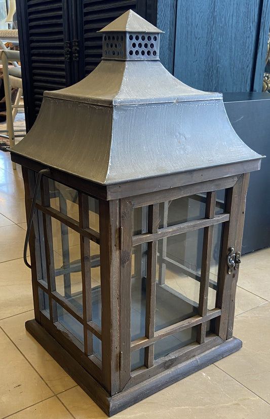 Pottery Barn Garrison Indoor-Outdoor Lantern (6 Available) (2ZEXBY)