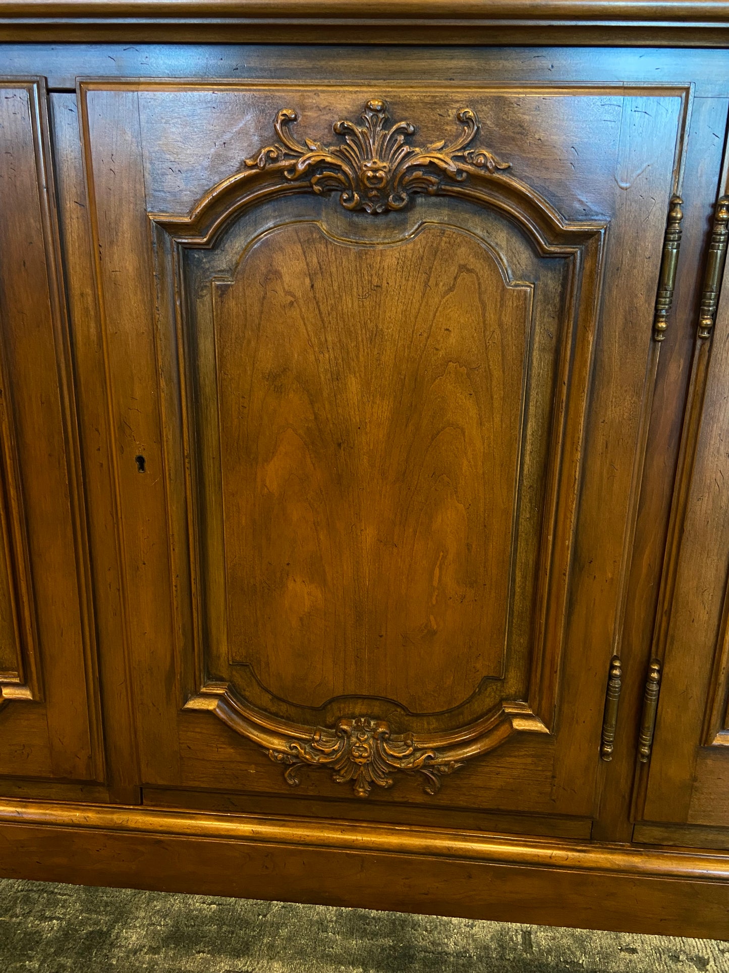 French Provincial Buffet (27465)