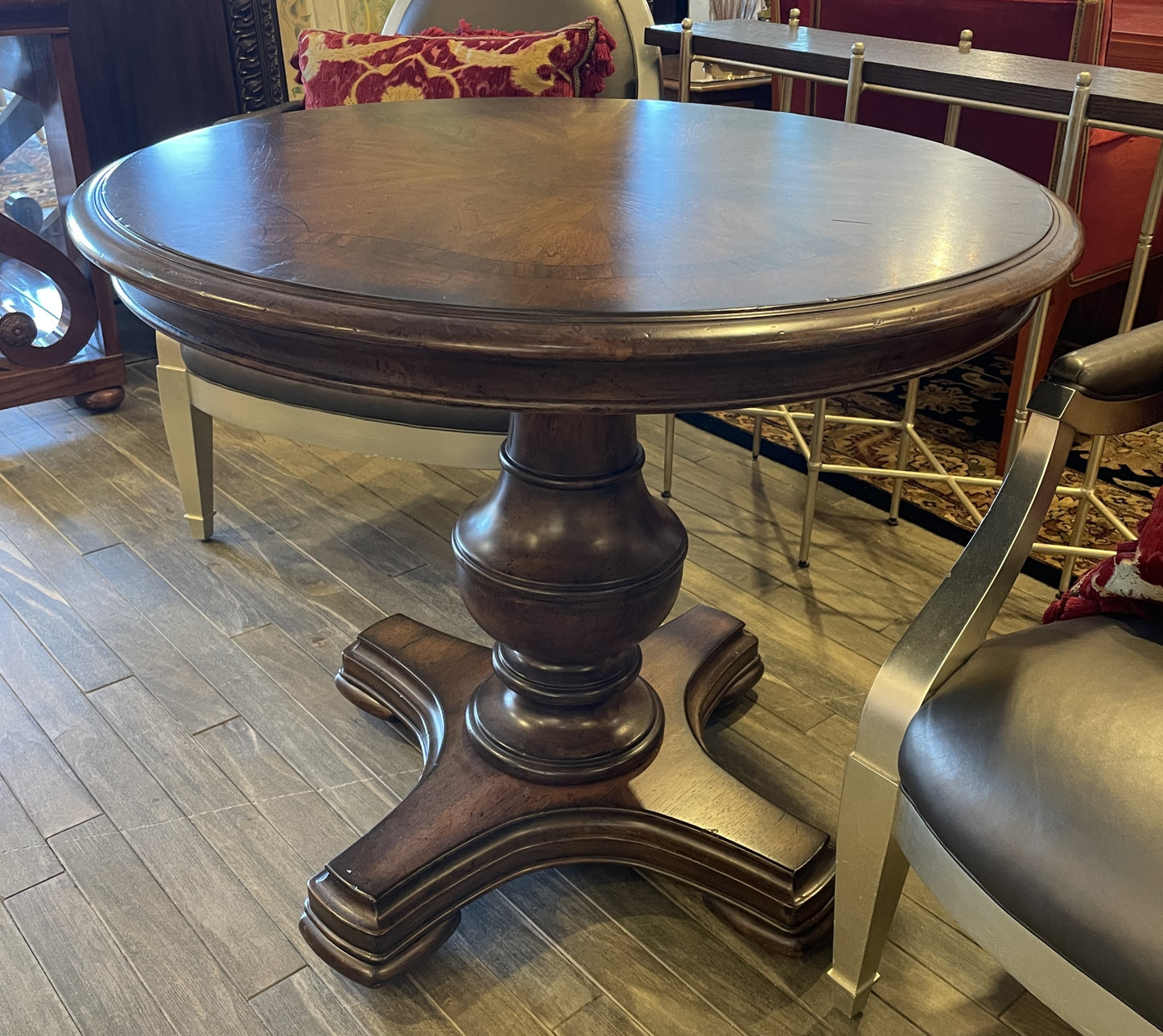 FBIS Center Table (0OI006)