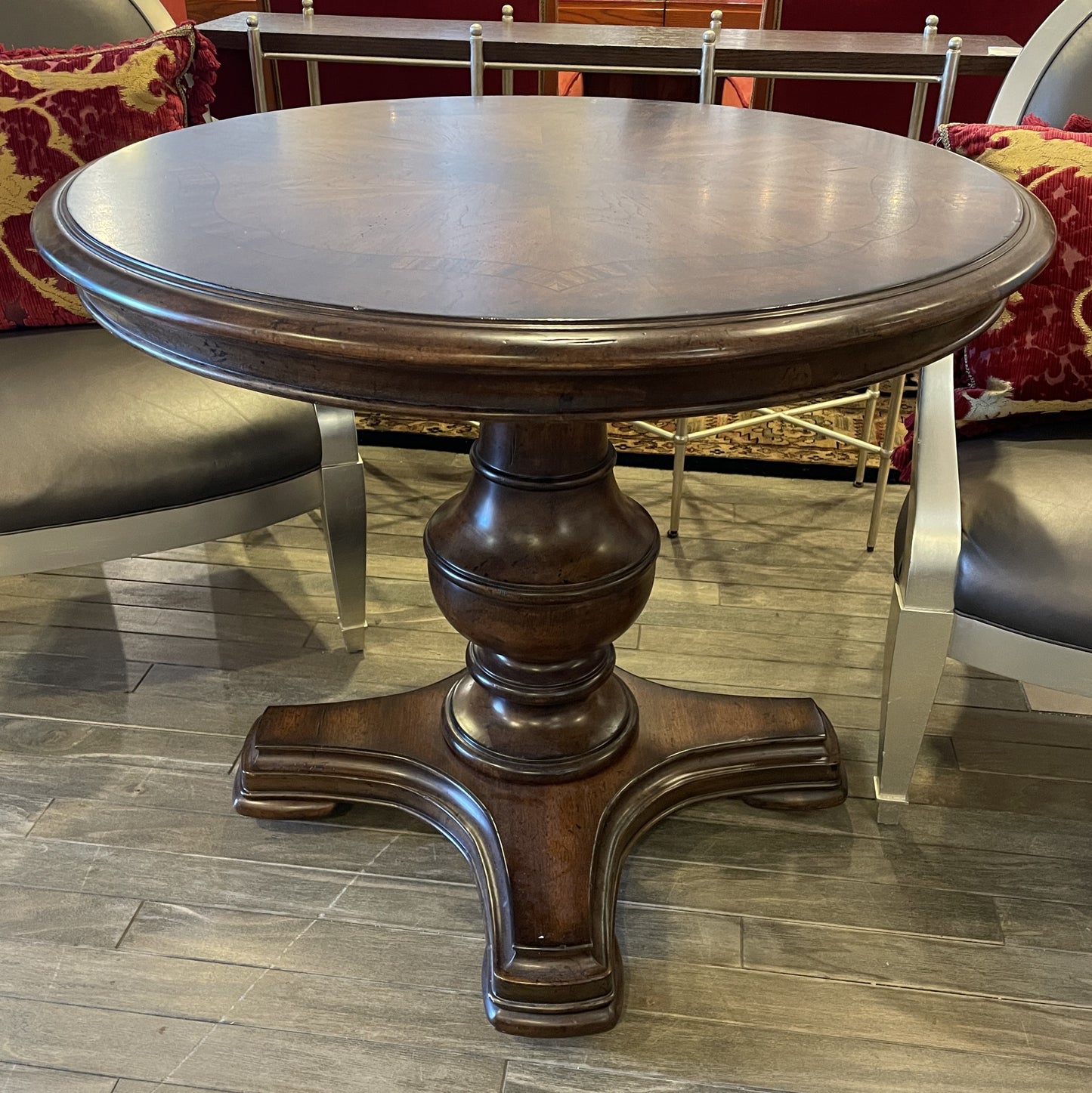 FBIS Center Table (0OI006)