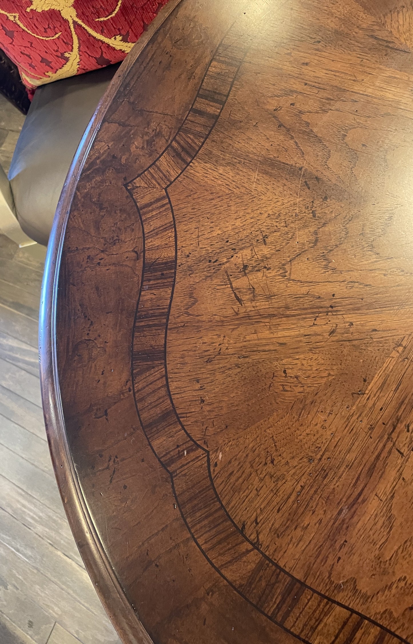 FBIS Center Table (0OI006)