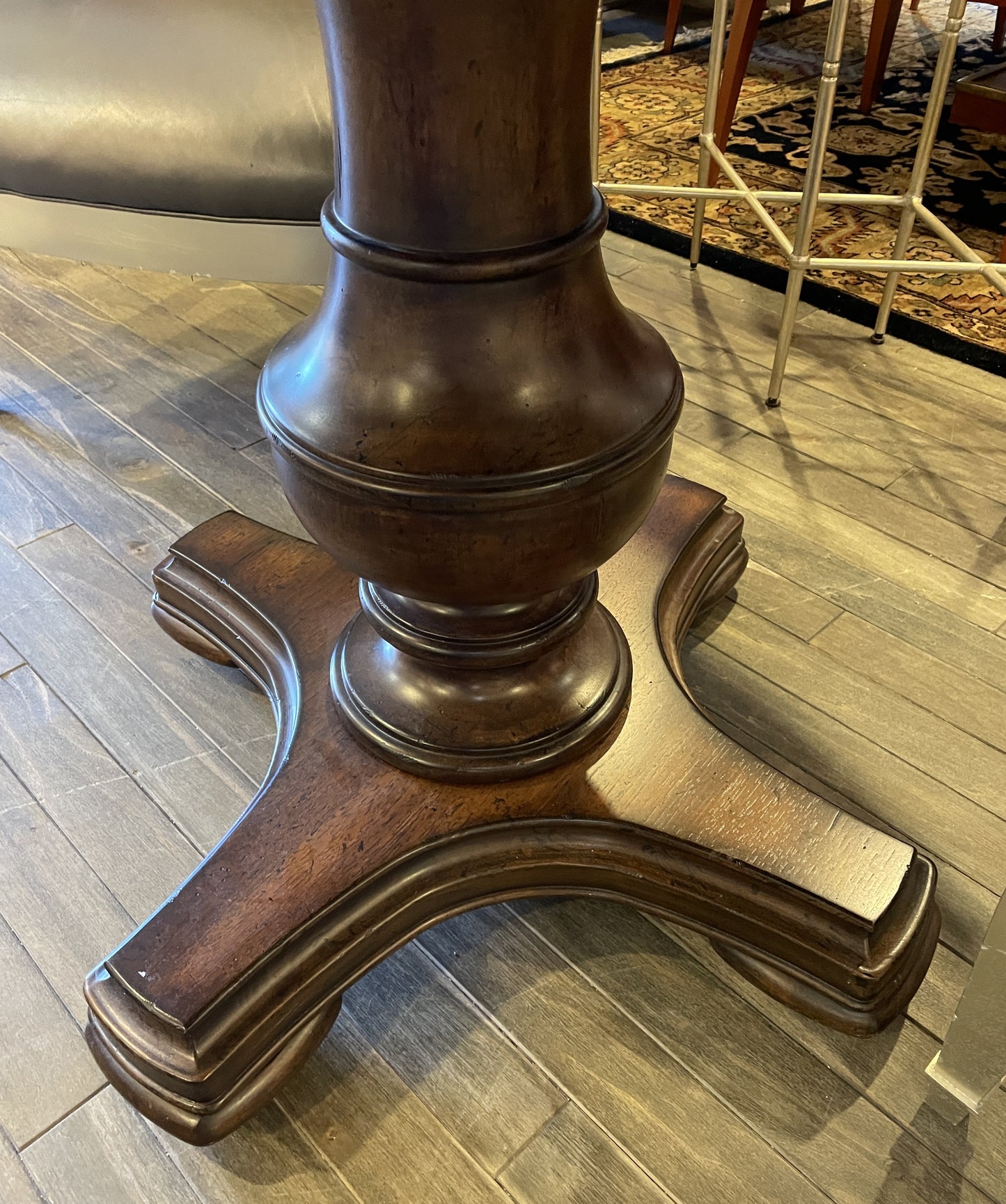 FBIS Center Table (0OI006)