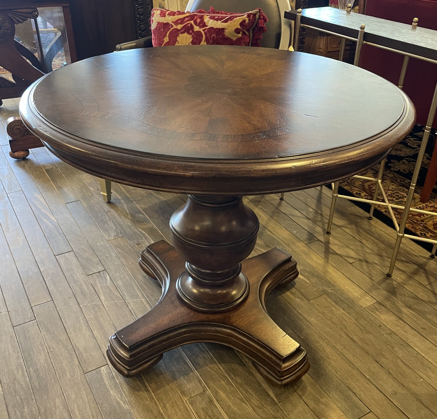 FBIS Center Table (0OI006)