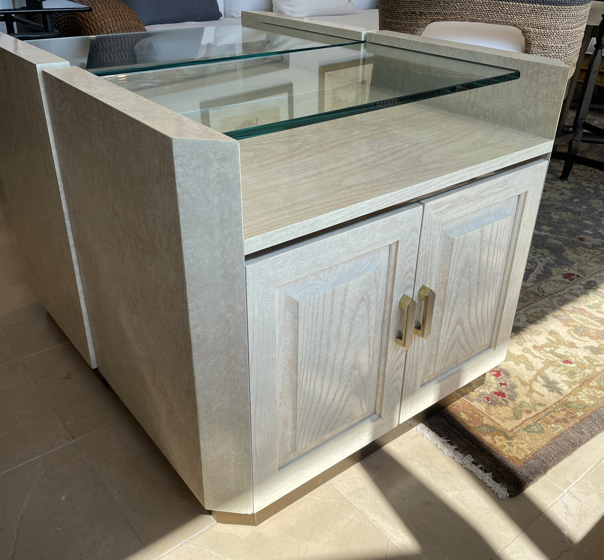Henredon Charisma Nightstands, a pair AS IS (0OK001)