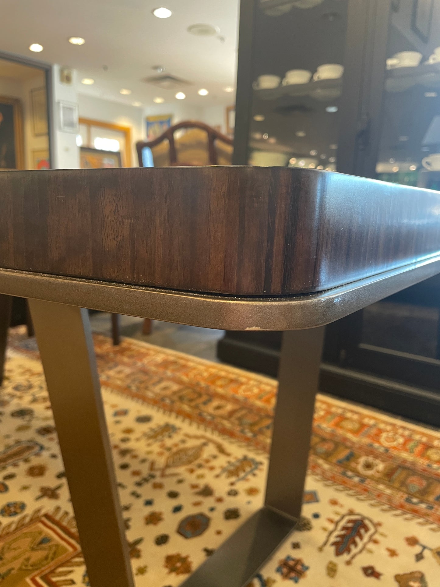 Caracole Streamline Dining Table with one leaf (0H300F)