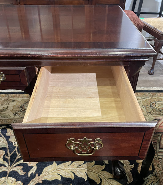Stanley "The Office" Executive Desk (03G00O)