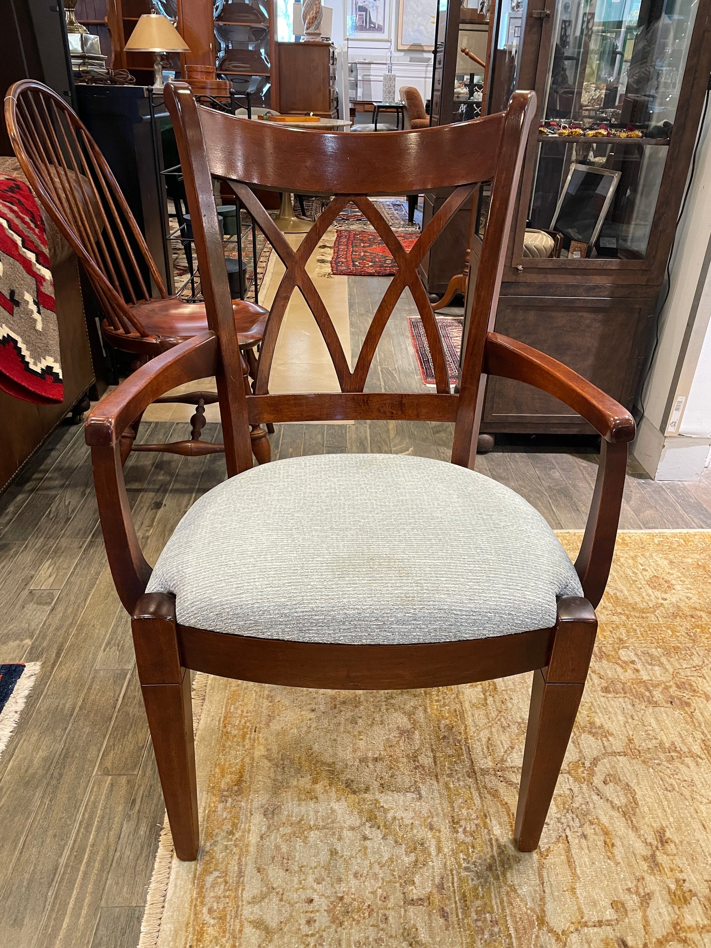 Nichols and Stone Dining Table W/ 6 Chairs (0OL003)