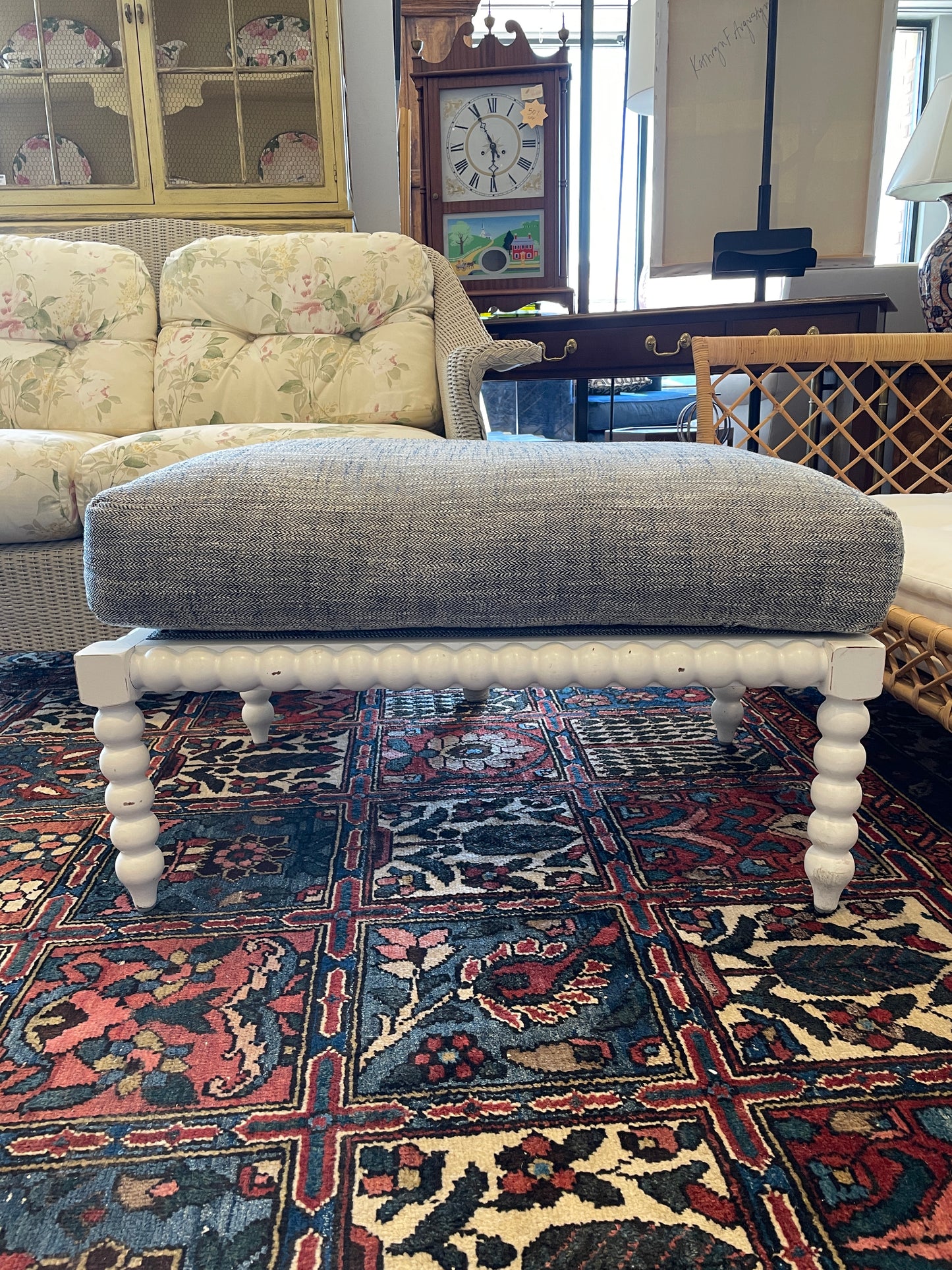 Cholet Arm Chair W/ Ottoman (01D02Q & 01D02P)