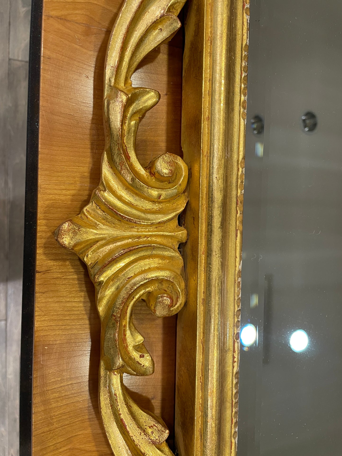 Gilded Shell Finial Mirror AS IS (JE31TN)