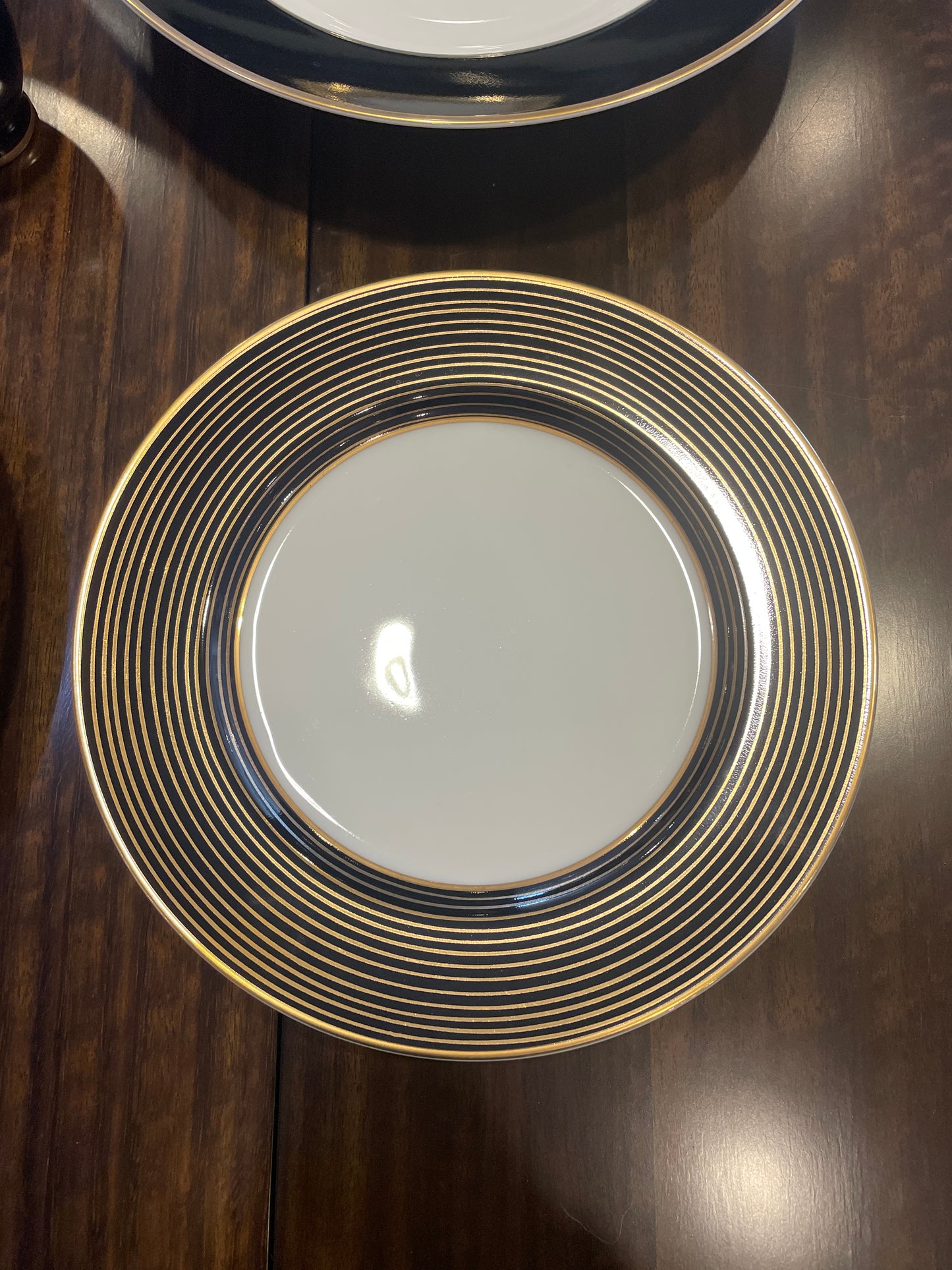 Fitz and Floyd Renaissance Black China Set (0D300C)