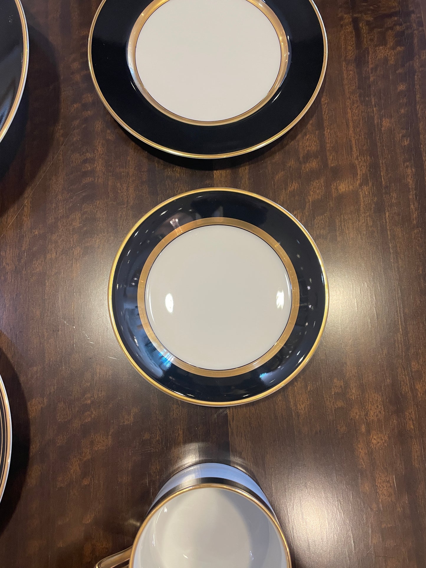 Fitz and Floyd Renaissance Black China Set (0D300C)