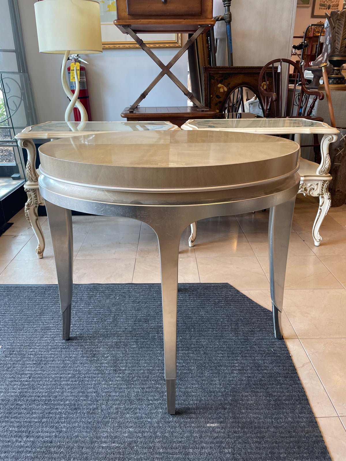 Caracole "Off to one side" End Table (0A900V)