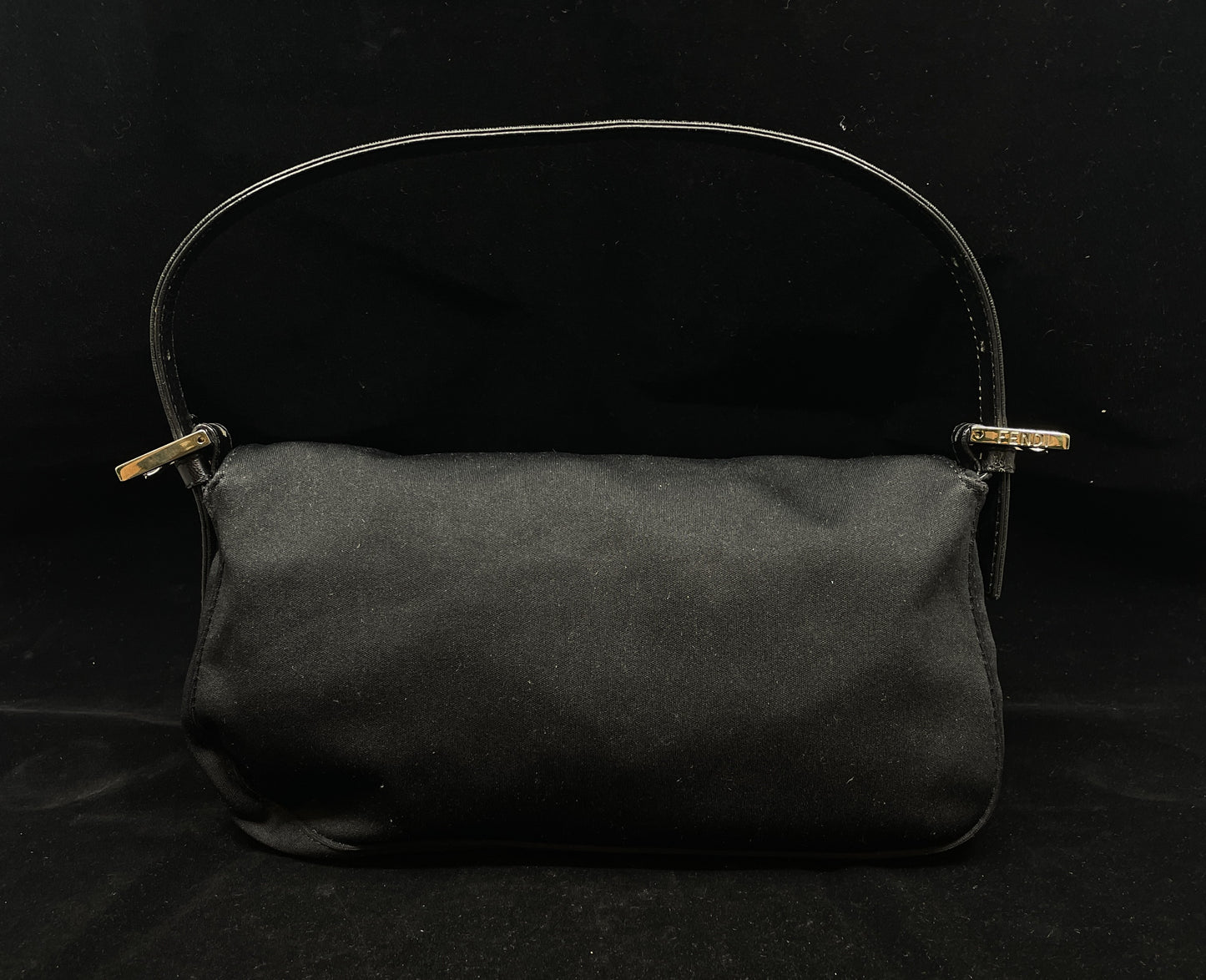 Fendi Vintage Fabric Mamma Baguette with Logo Clasp (0D300E)