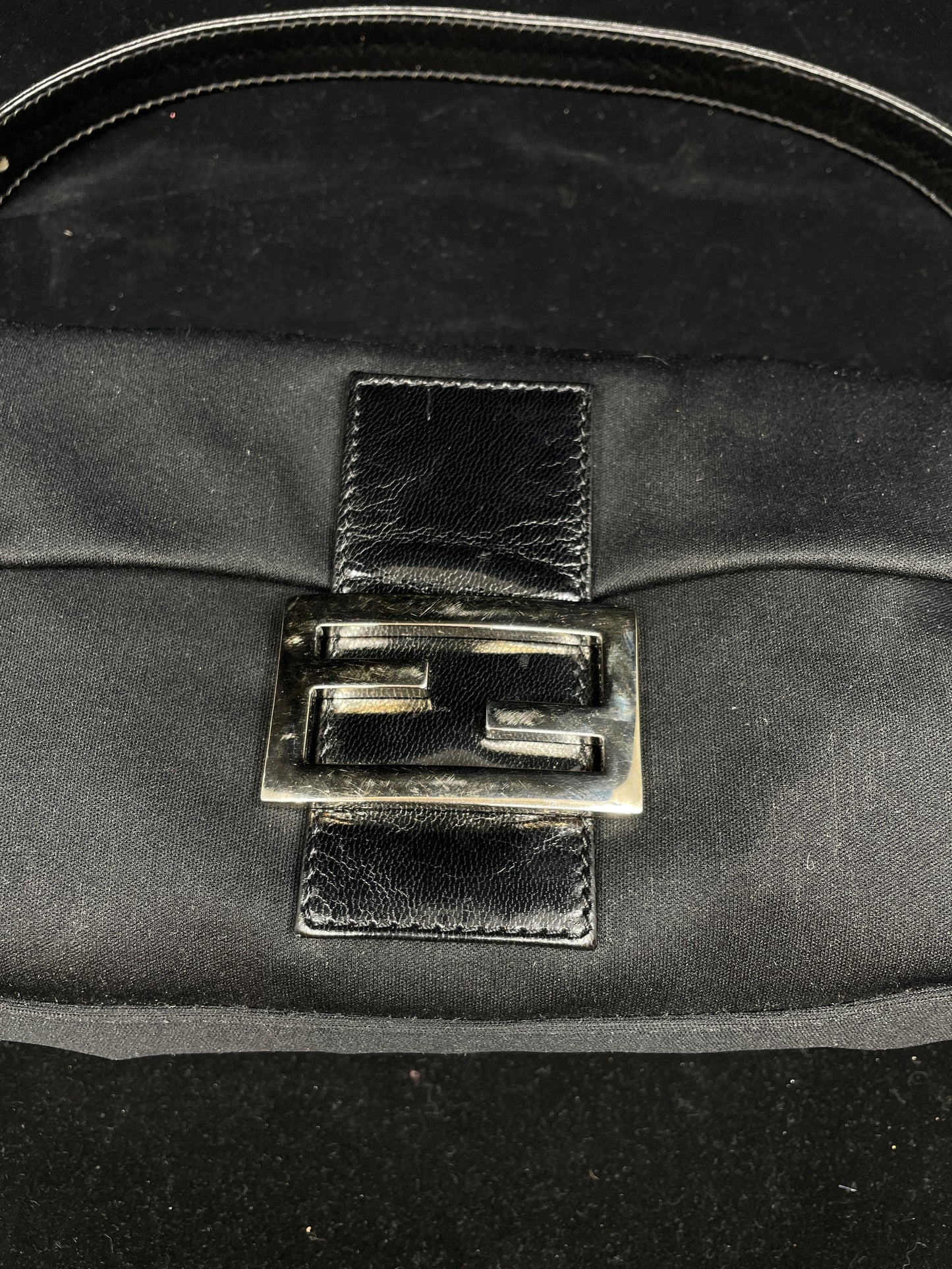 Fendi Vintage Fabric Mamma Baguette with Logo Clasp (0D300E)