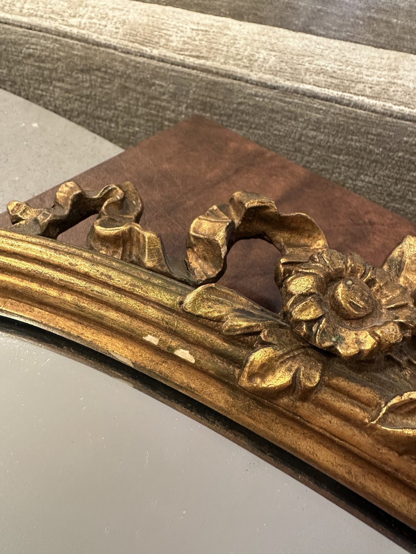 Vintage Gilt Mirror with Rope and Floral detailing (012008)
