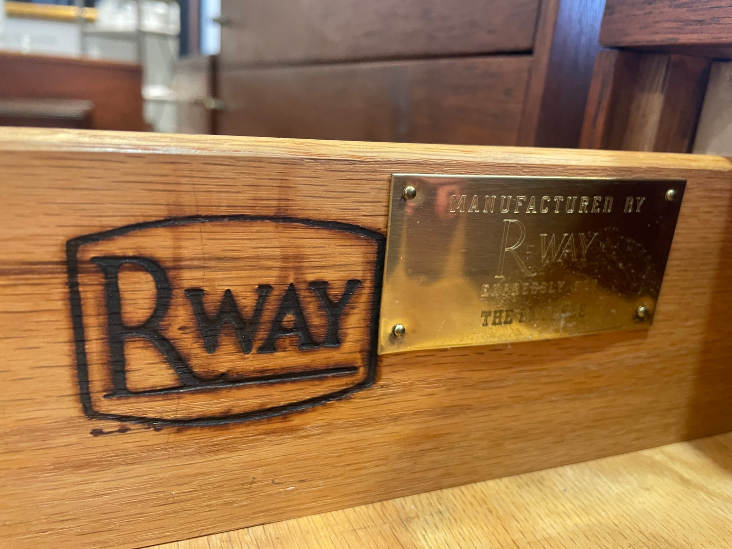 RWay Mid Century Dresser (0L0003)