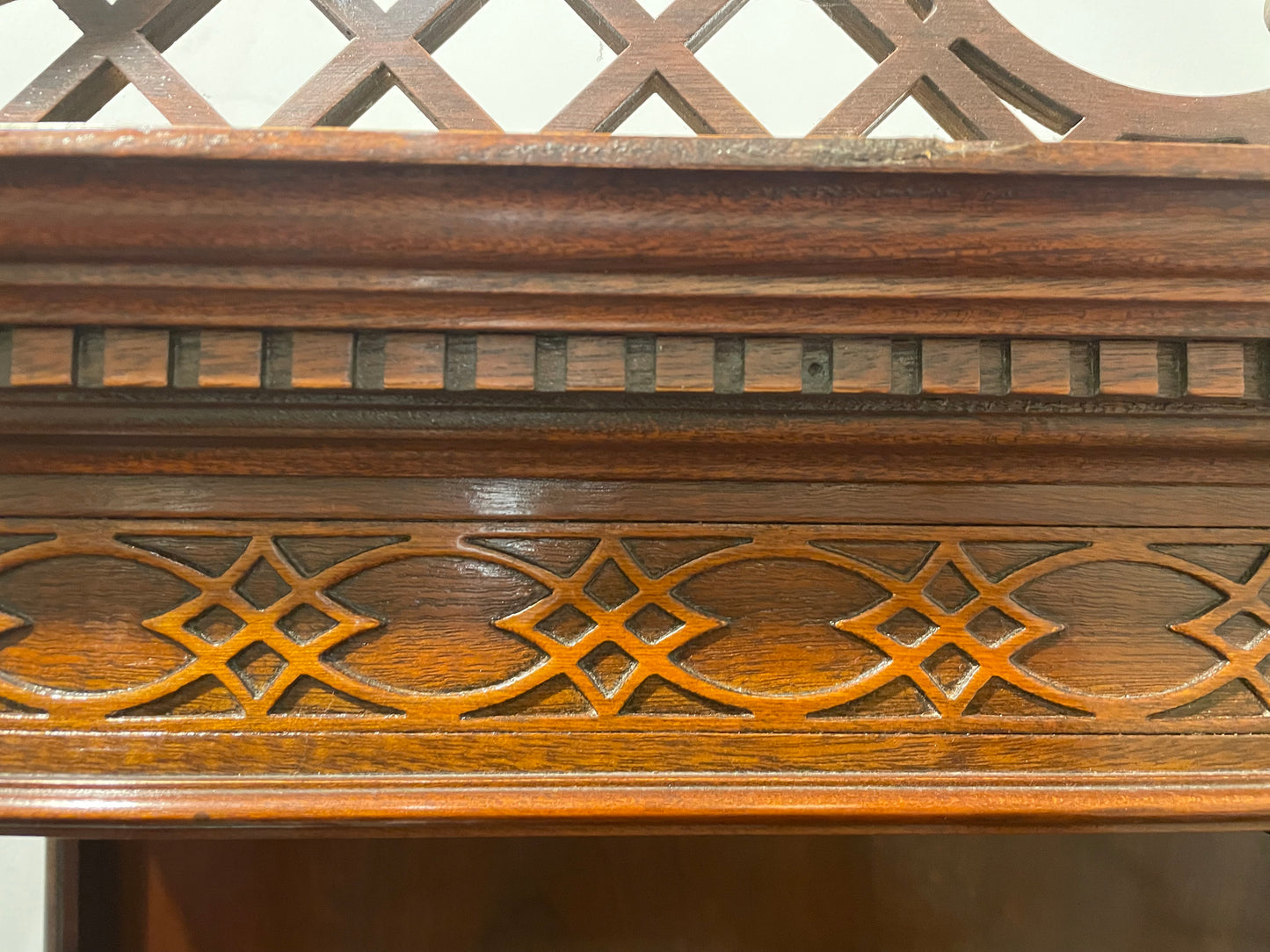 Chippendale Display Cabinet (CQJAG1)