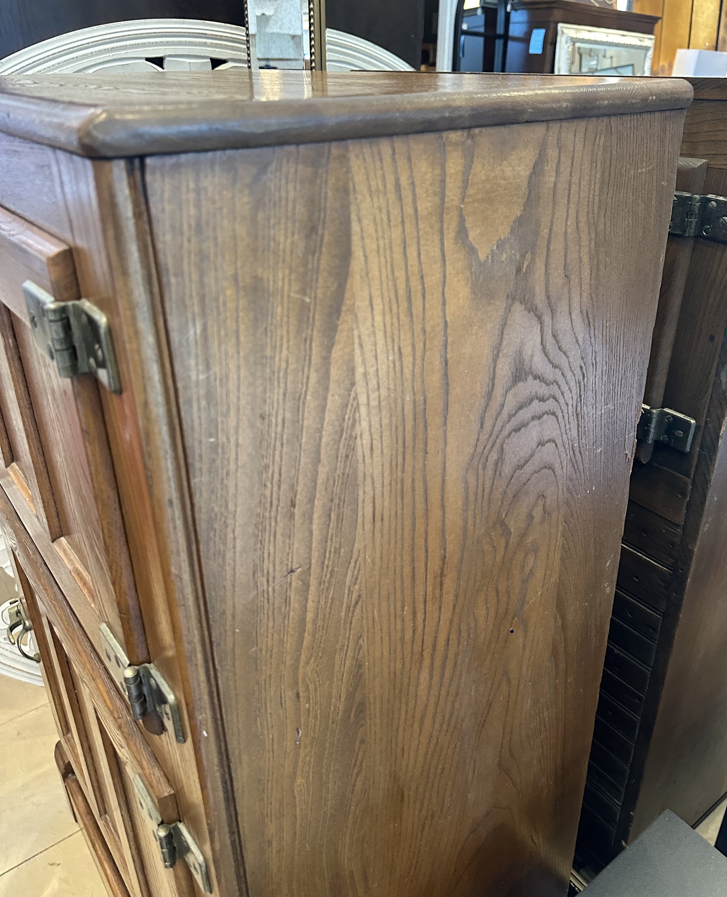 Antique Ice Box (0N7001 )
