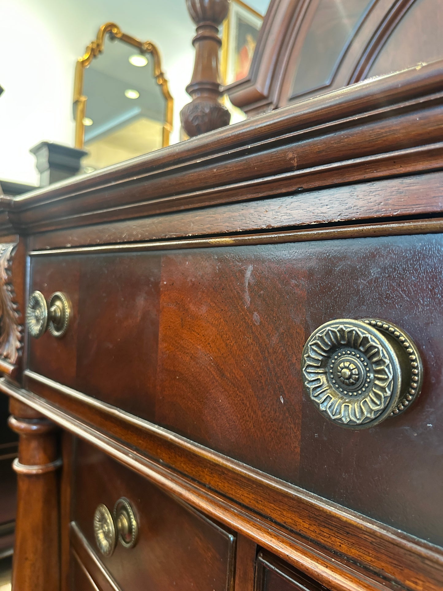 Universal Furniture Dresser and Mirror AS IS (0N8004)