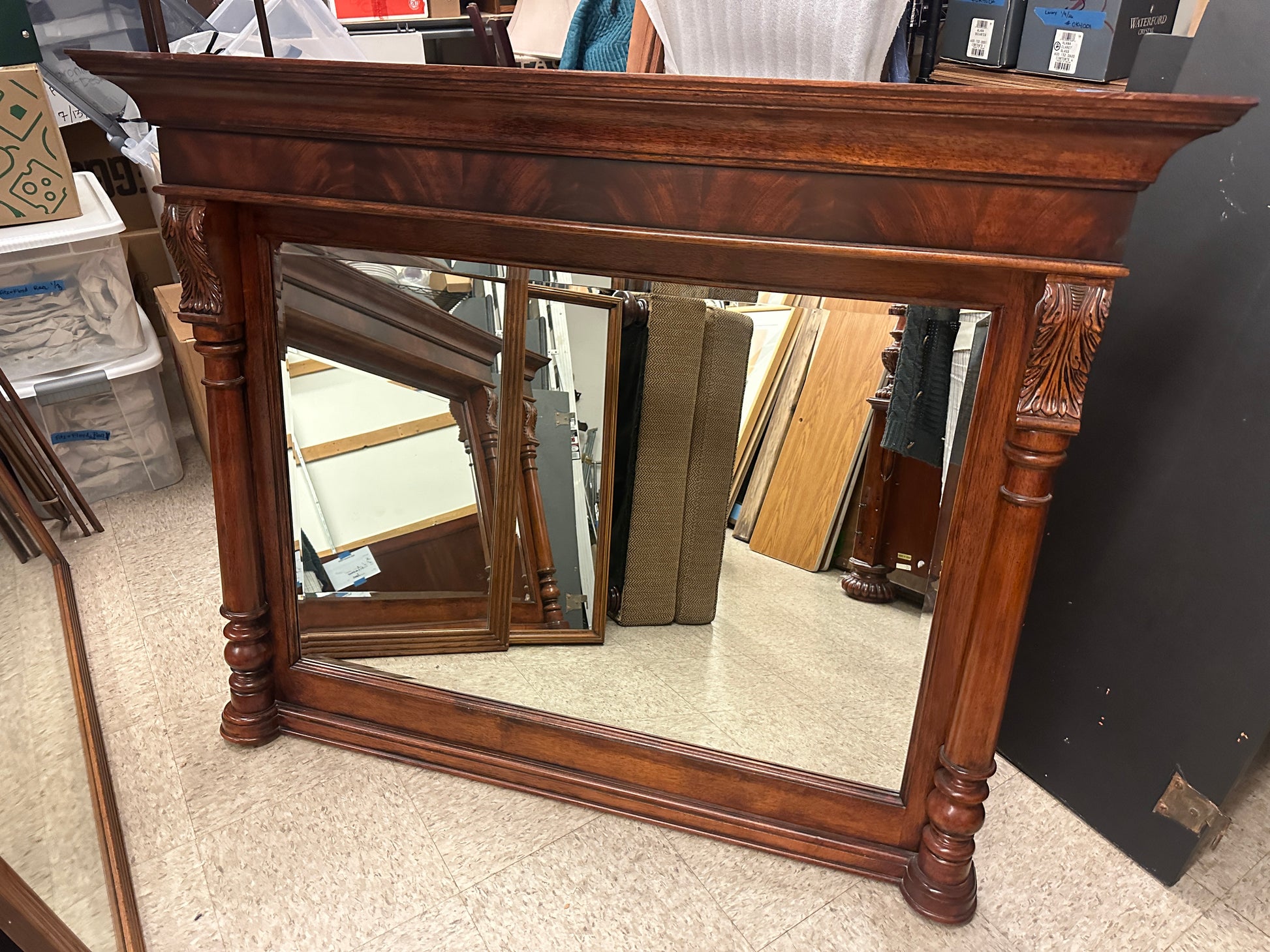Universal Furniture Dresser and Mirror AS IS (0N8004) The Perfect Thing Universal Furniture Dresser and Mirror AS IS (0N8004) The Perfect Thing