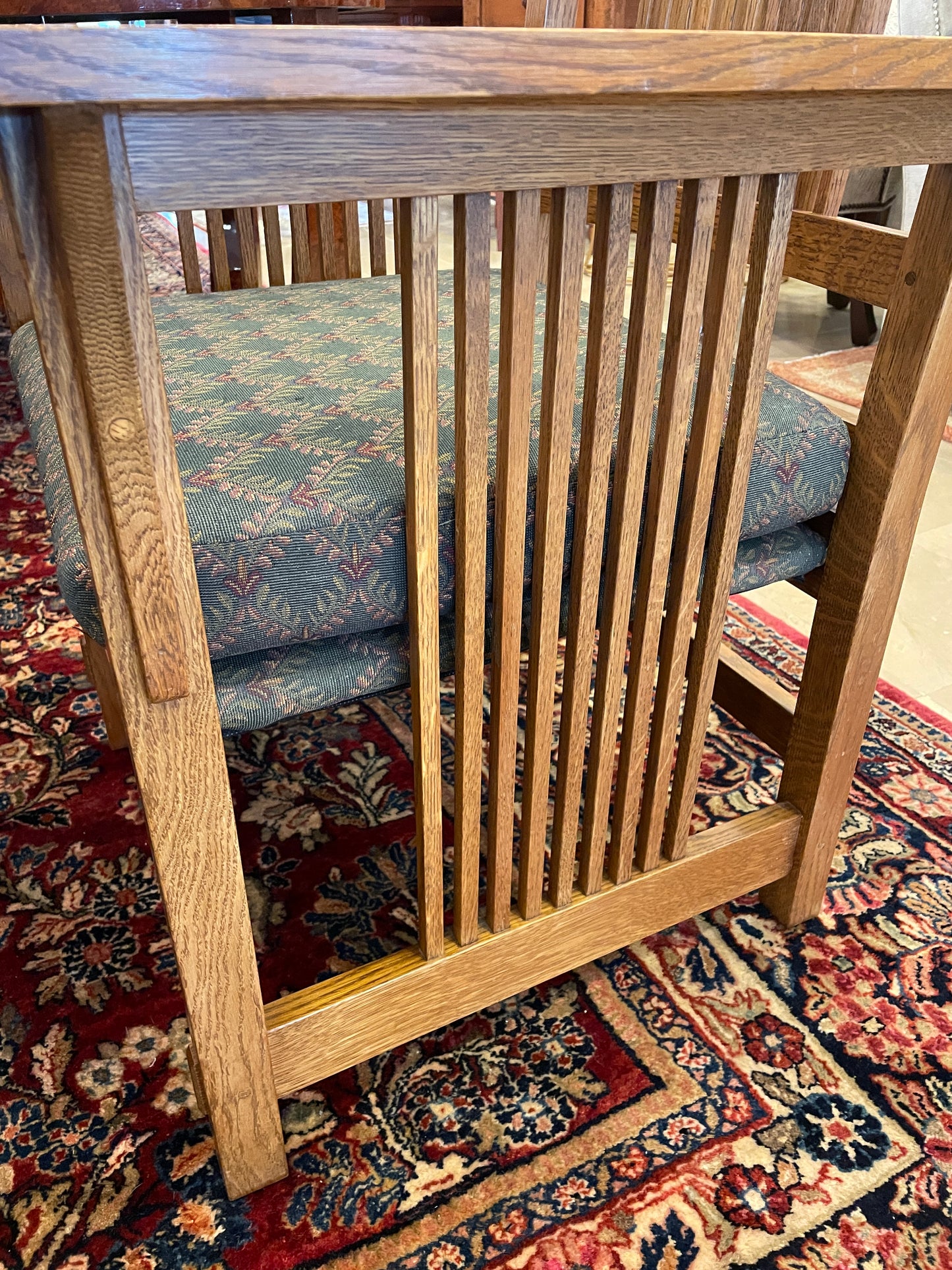 Stickley Mission Trestle Table with 6 Chairs (0OP001)