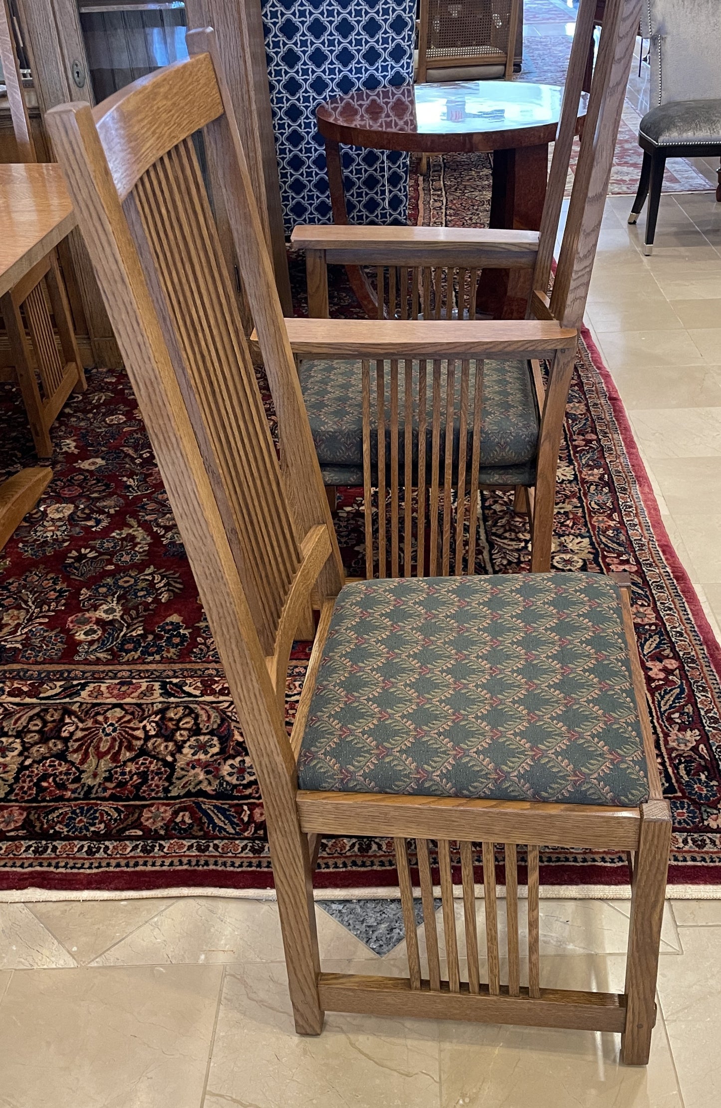 Stickley Mission Trestle Table with 6 Chairs (0OP001)