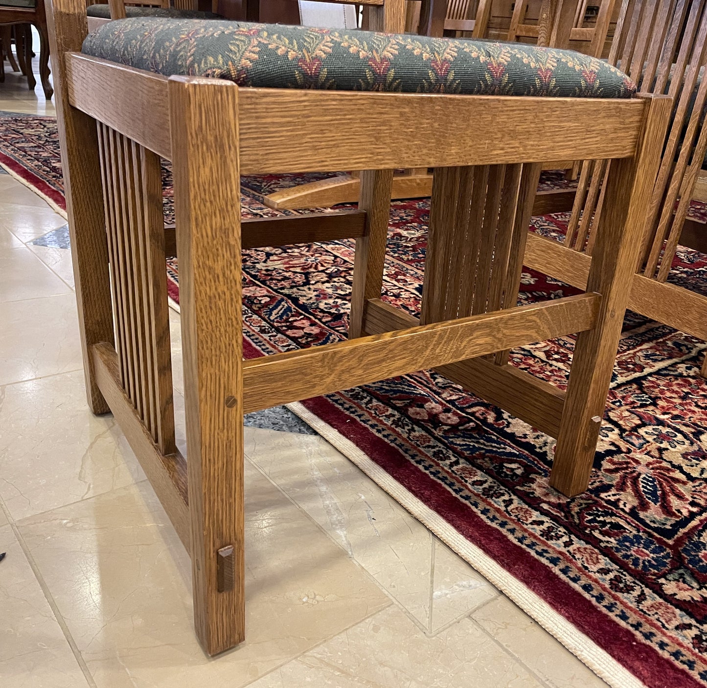 Stickley Mission Trestle Table with 6 Chairs (0OP001)