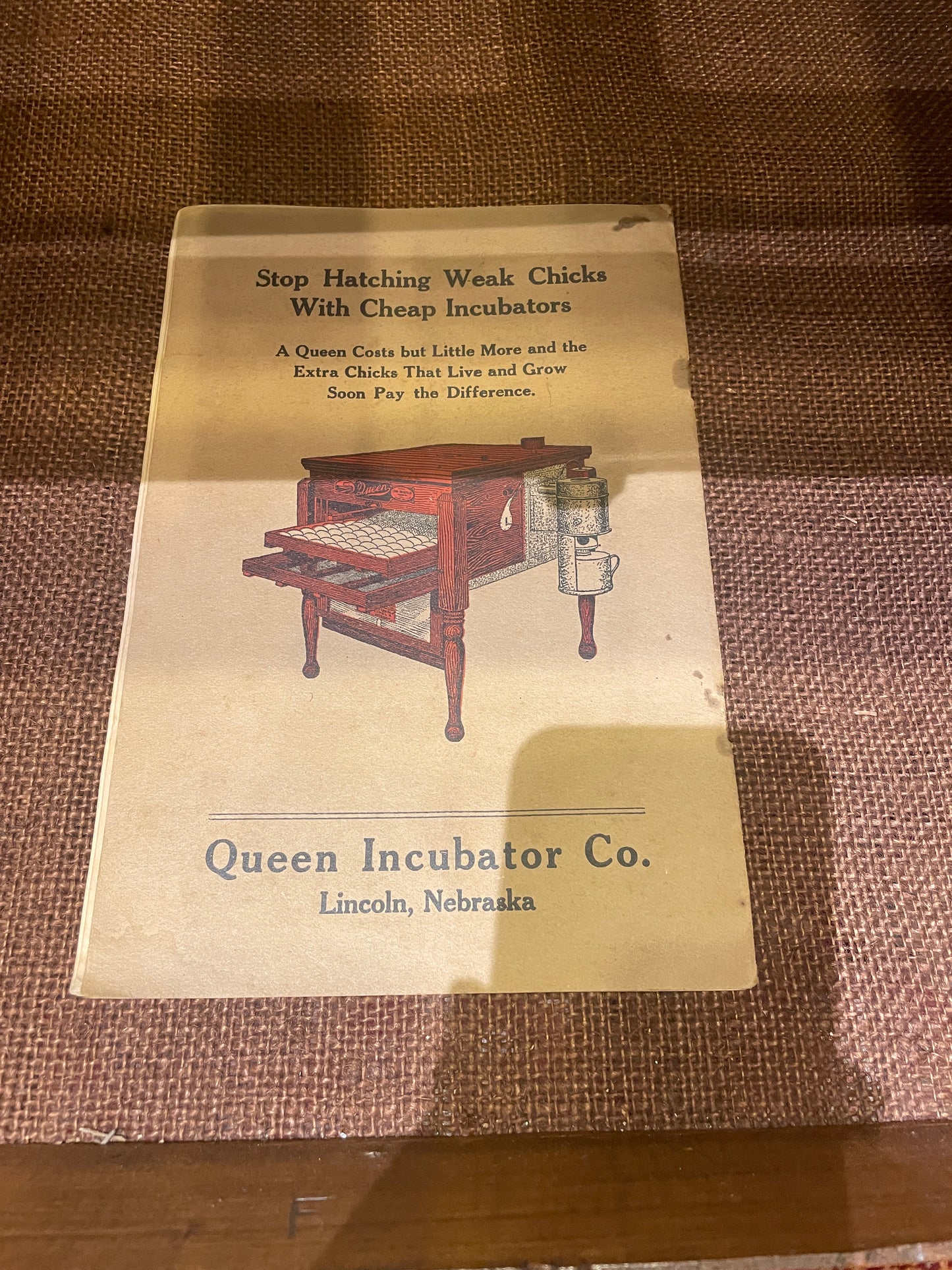 Queen Incubator/Hatchery Table, Circa 1910 (060006)