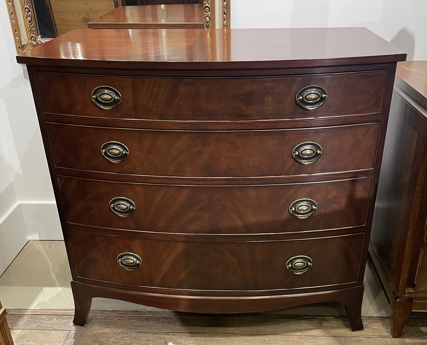 Stickley Mahogany Whitehall Nightstand/Bachelors Chest (05S00P)