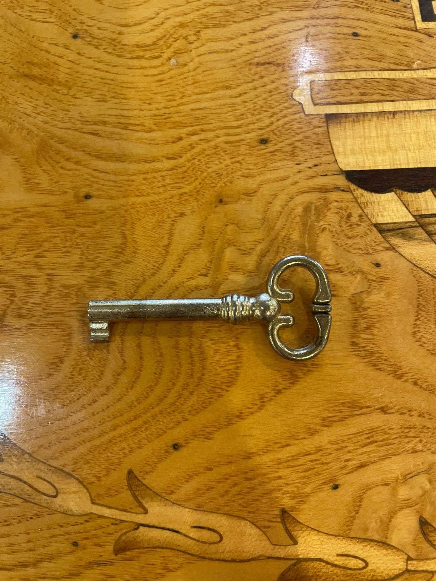 Italian Marquetry Demilune with applied bronze ormolu (0BN005)