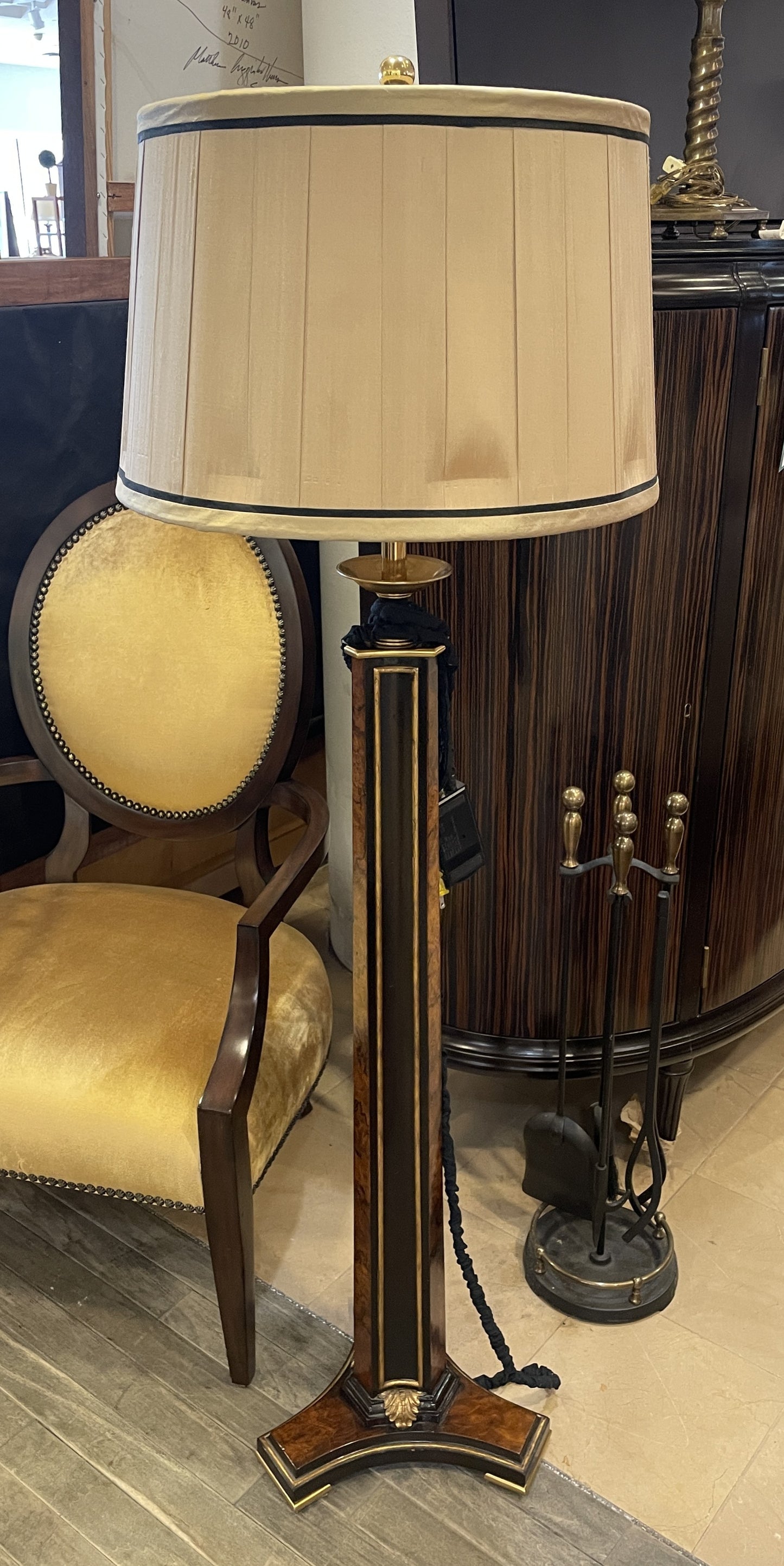 Maitland Smith Burled Wood Regency-style floor lamp (05S00Z)