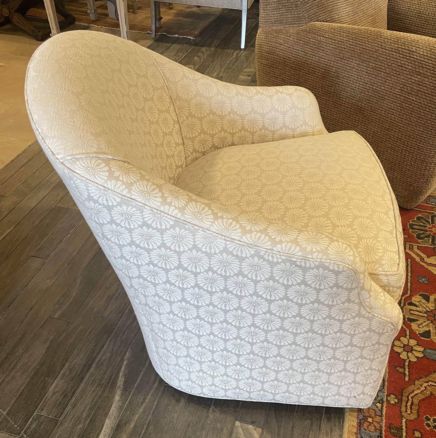 Charles Stewart Shiloh Swivel Chair in Floral (0OT005)