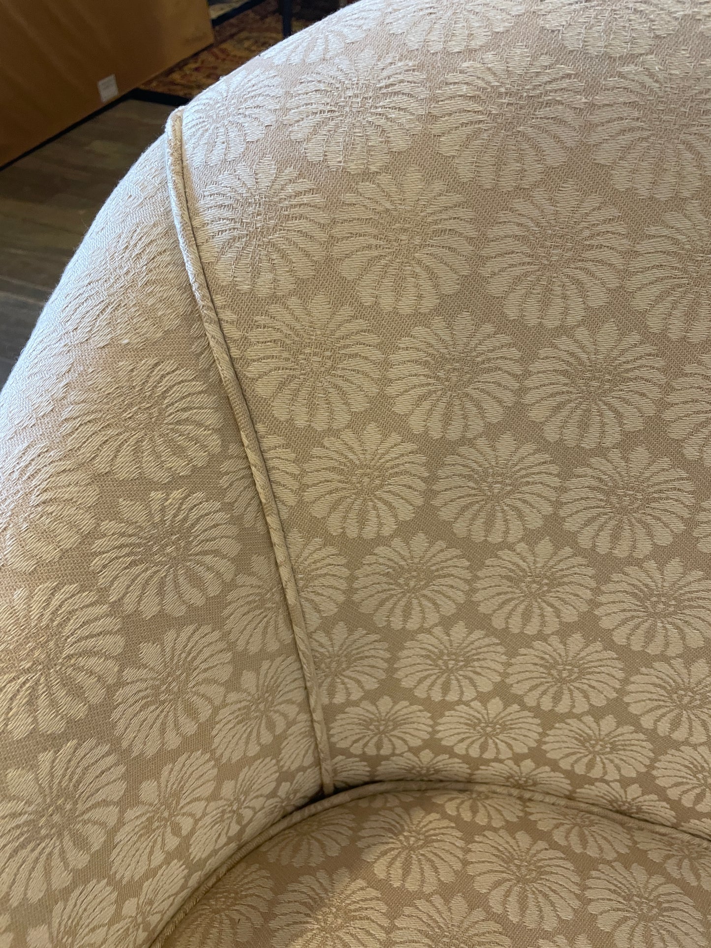 Charles Stewart Shiloh Swivel Chair in Floral (0OT005)