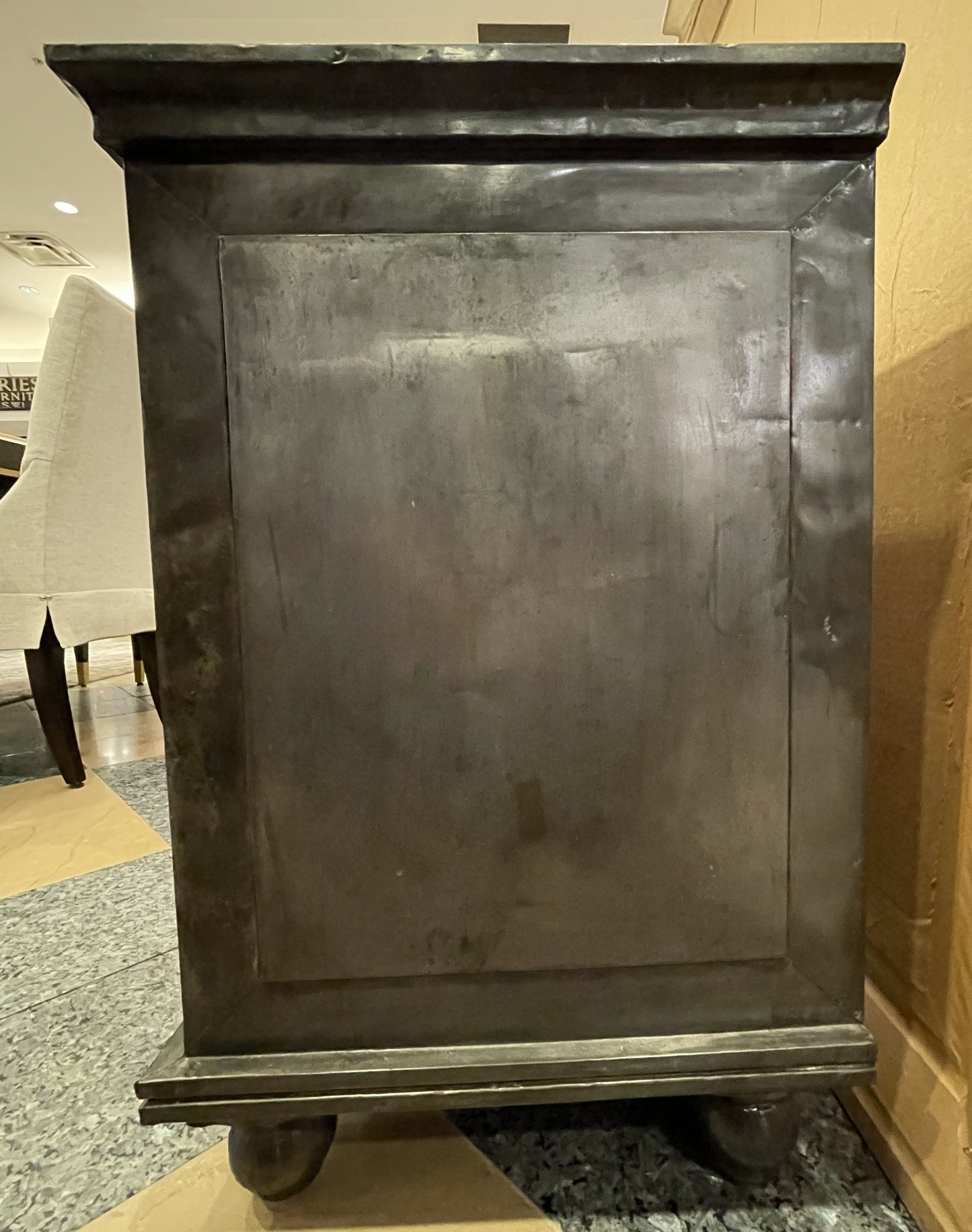 Restoration Hardware Zinc End table (0L700A)