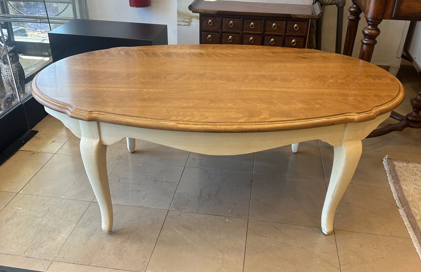 Ethan Allen Two Tone Coffee Table (0NO004)
