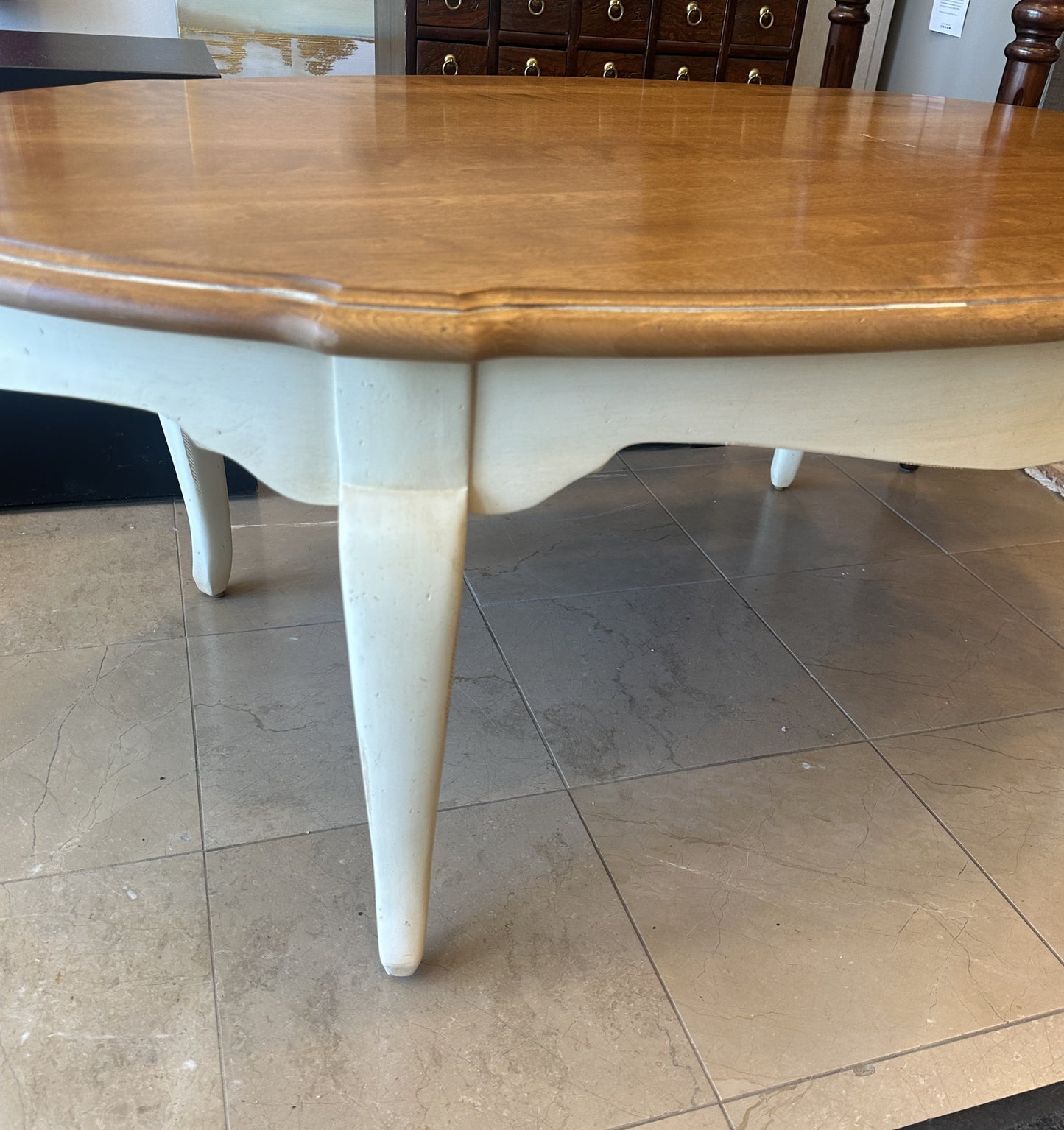 Ethan Allen Two Tone Coffee Table (0NO004)