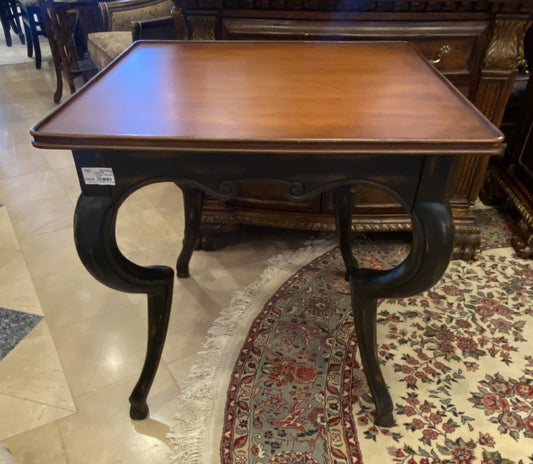 Black and Wood Horse Leg Table (6HRUDU)