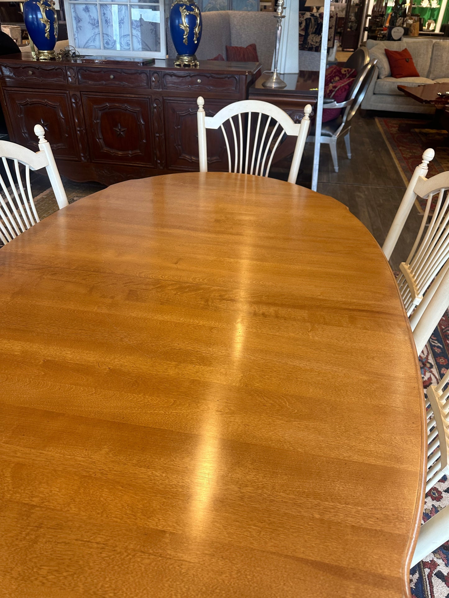 Ethan Allen Dining table with 6 Wheatback Chairs, a set AS IS (0NO001)