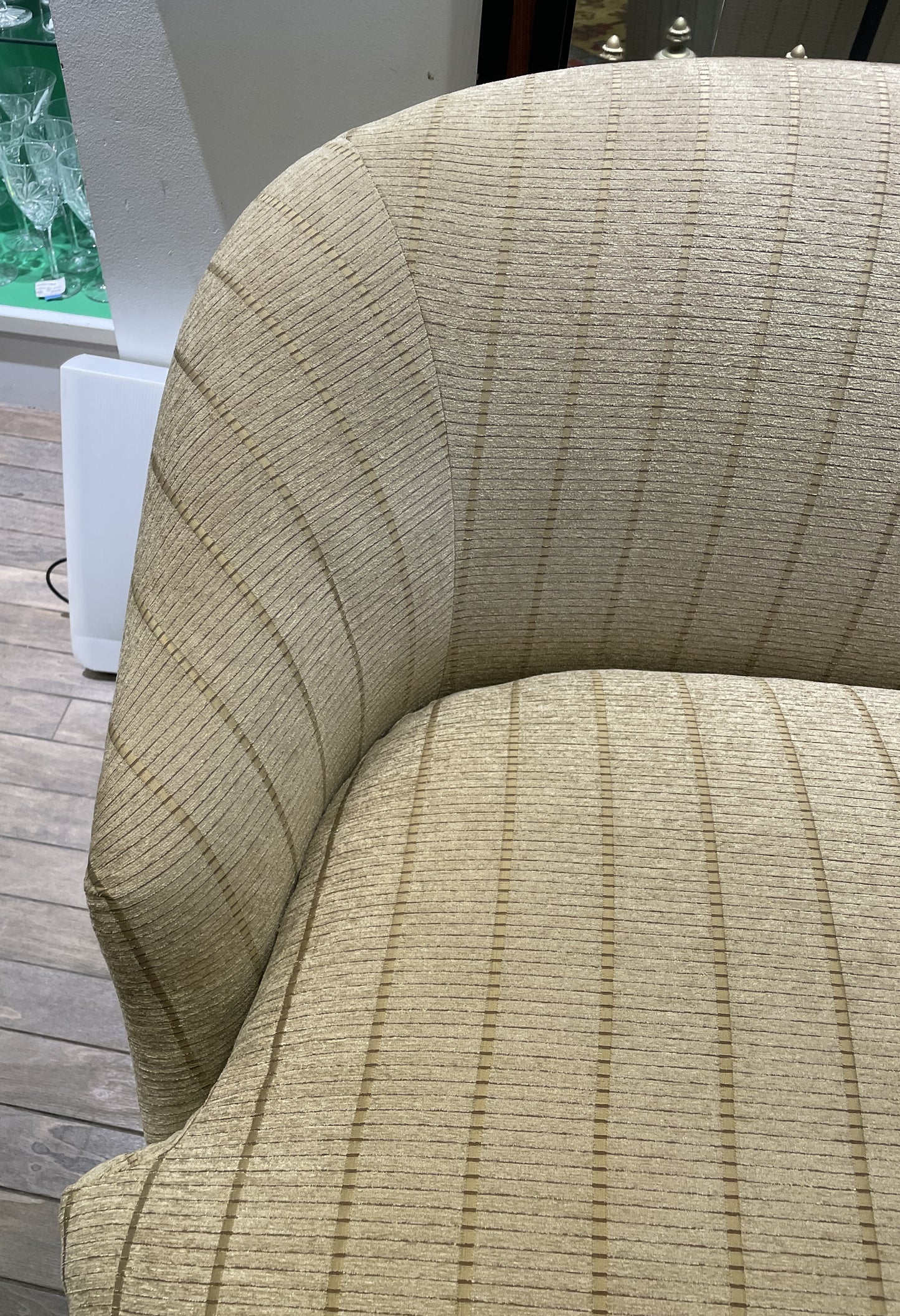 A Rudin Loveseat/Settee #2639 (0OU004)