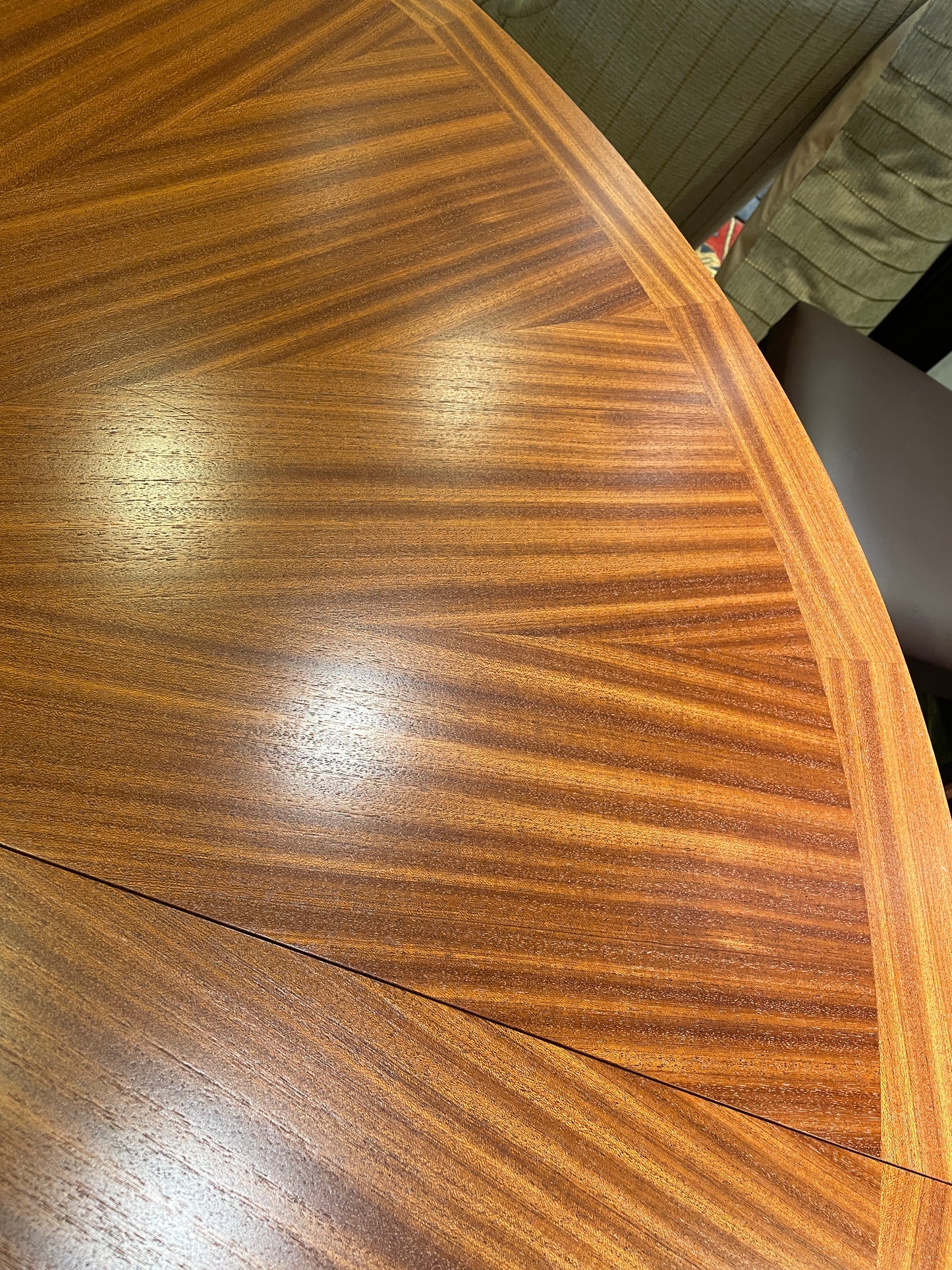 Dakota Jackson Heraldic Dining Table (0OU008)