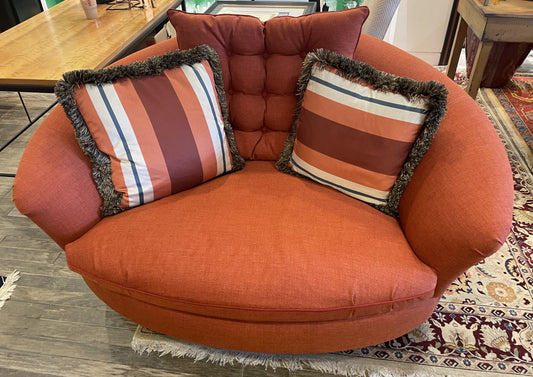 Carter Curved Back Loveseat
