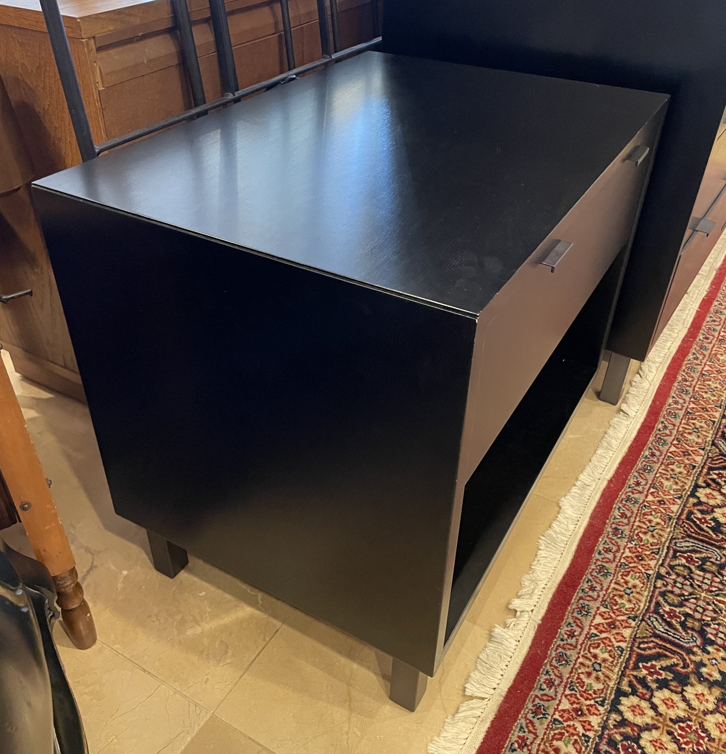 Room and Board One Drawer Nightstand (0OU00I)