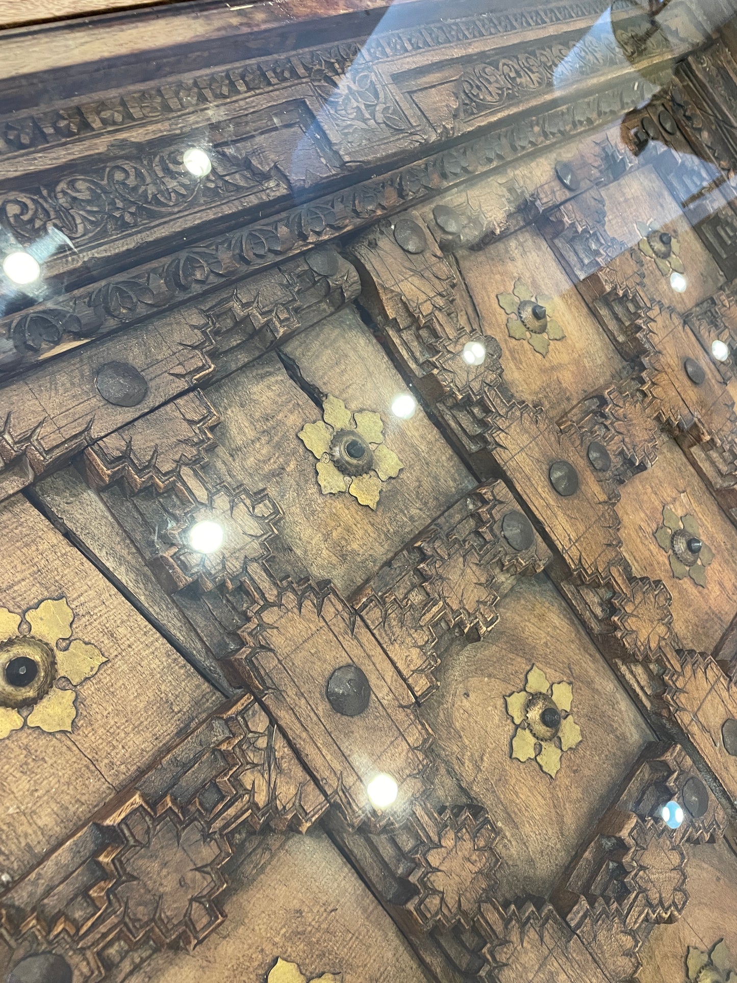 Antique Indian Door Panel Coffee Table (0HI003)