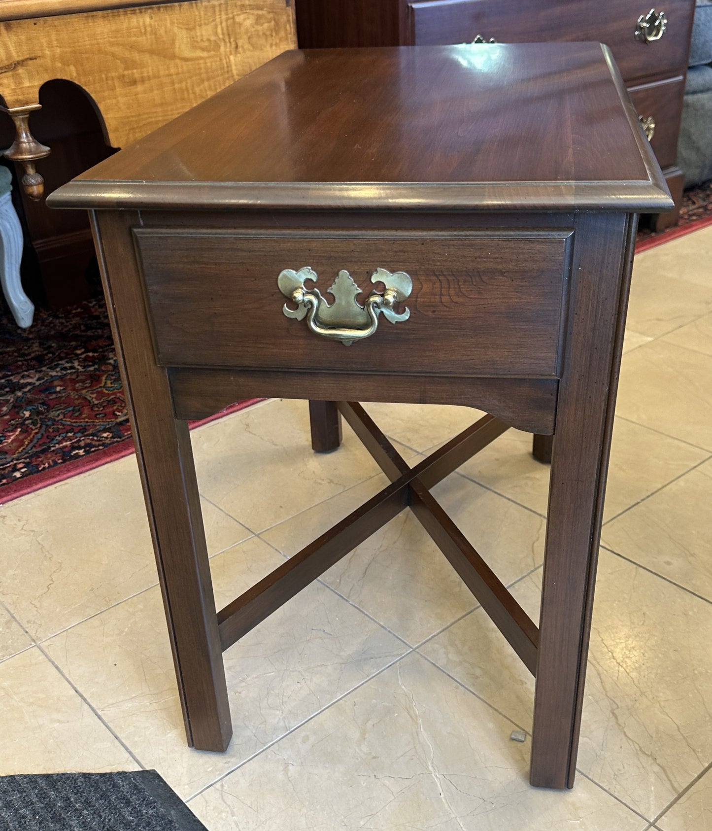 Pennsylvania House End Table, Cherry (Two available 0C400Q, 0C400P)