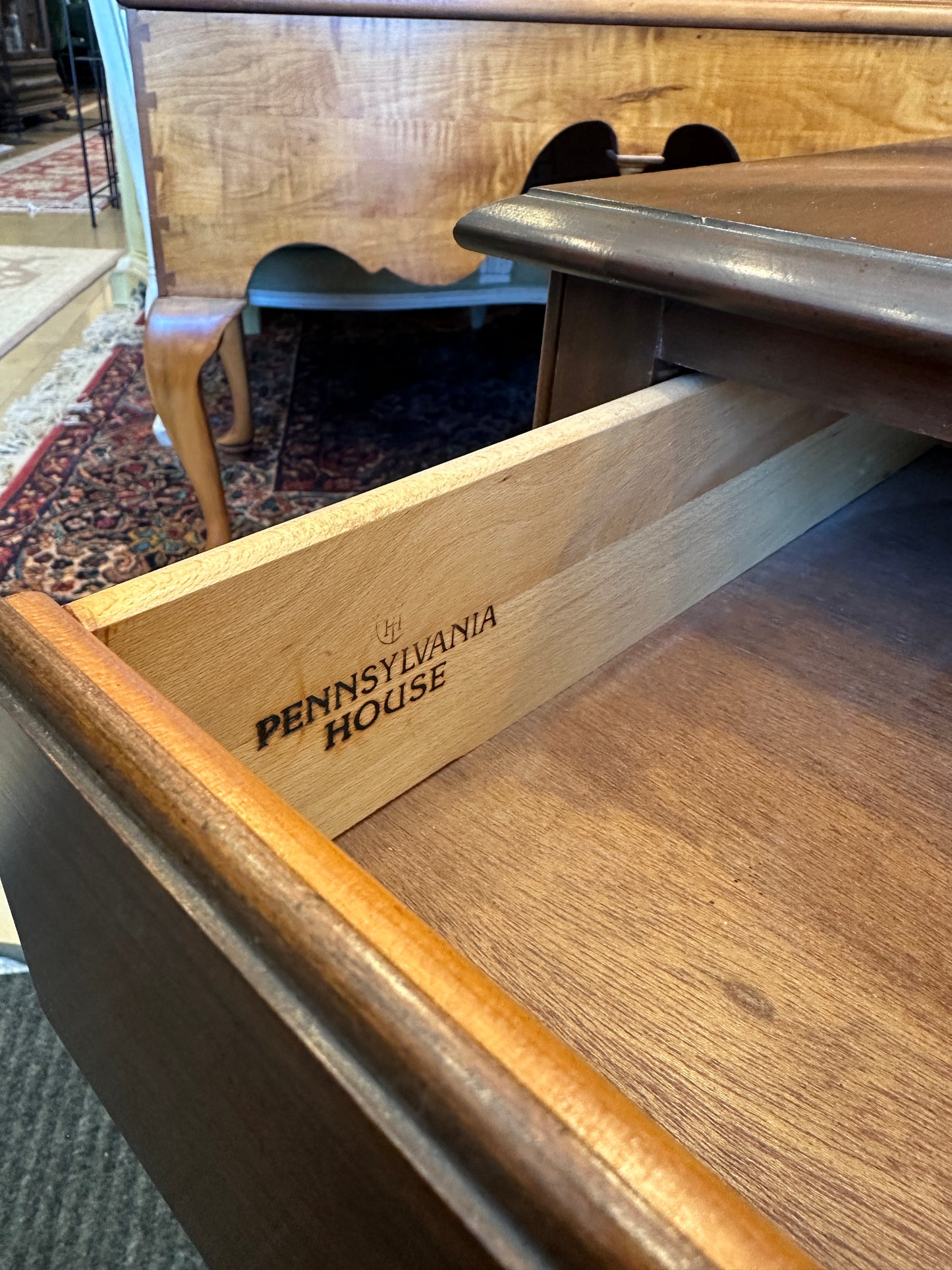 Pennsylvania House End Table, Cherry (Two available 0C400Q, 0C400P)