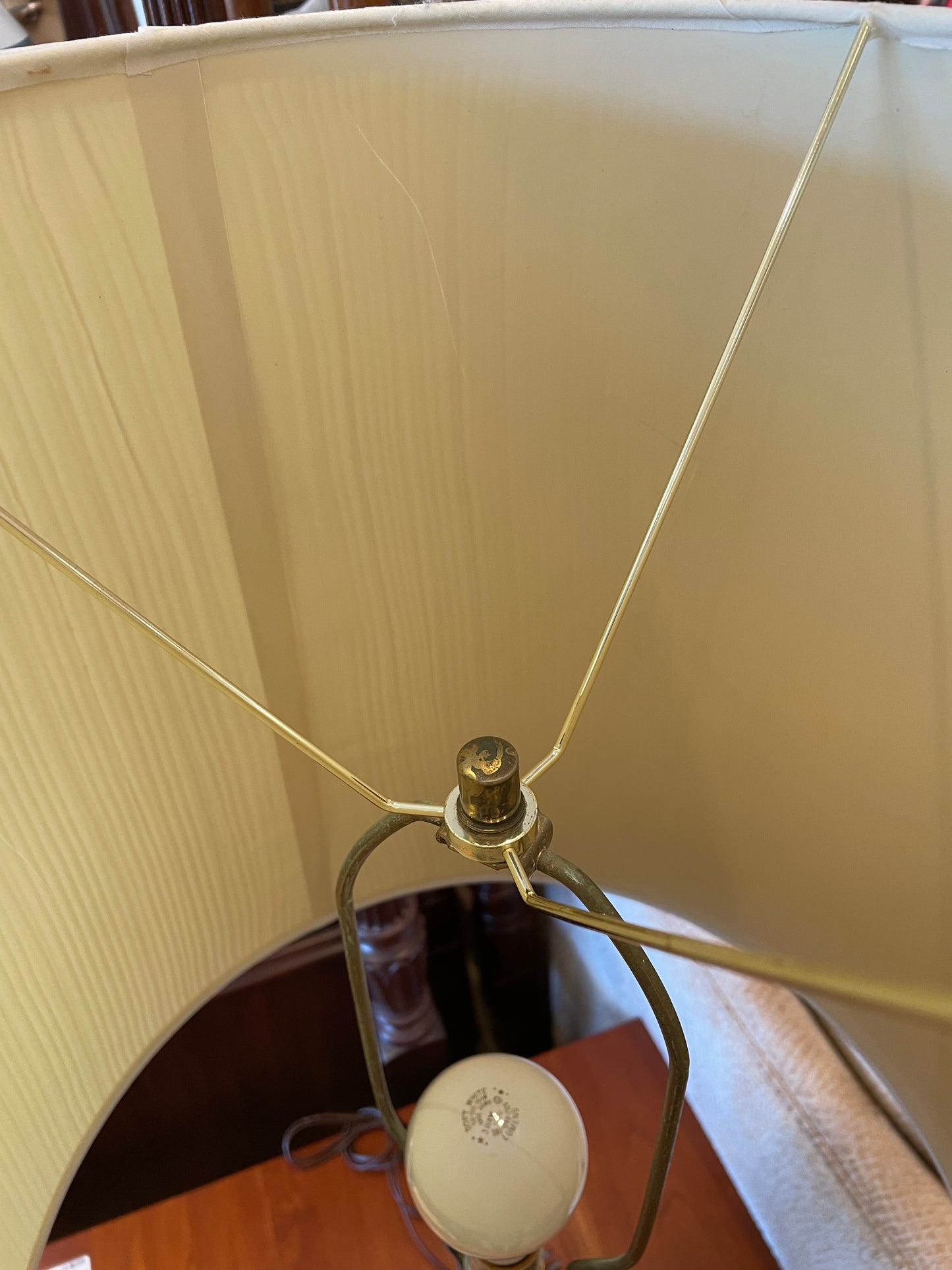 Mid Century Cork and Walnut Table Lamp (0OV001)