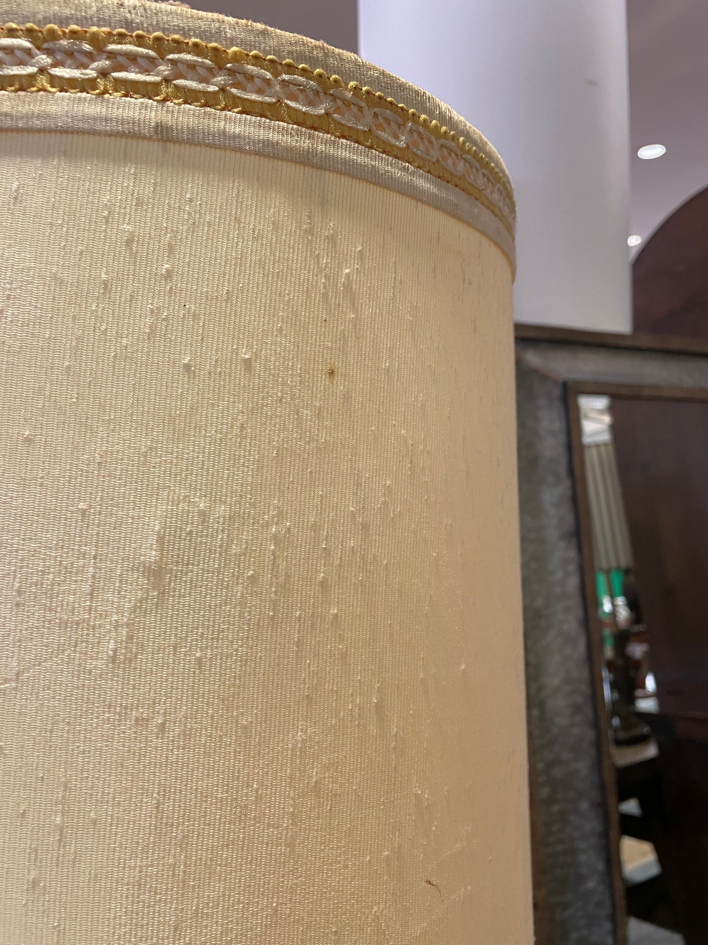 Honi Chilo Mid Century glazed Lamp (0OV004)